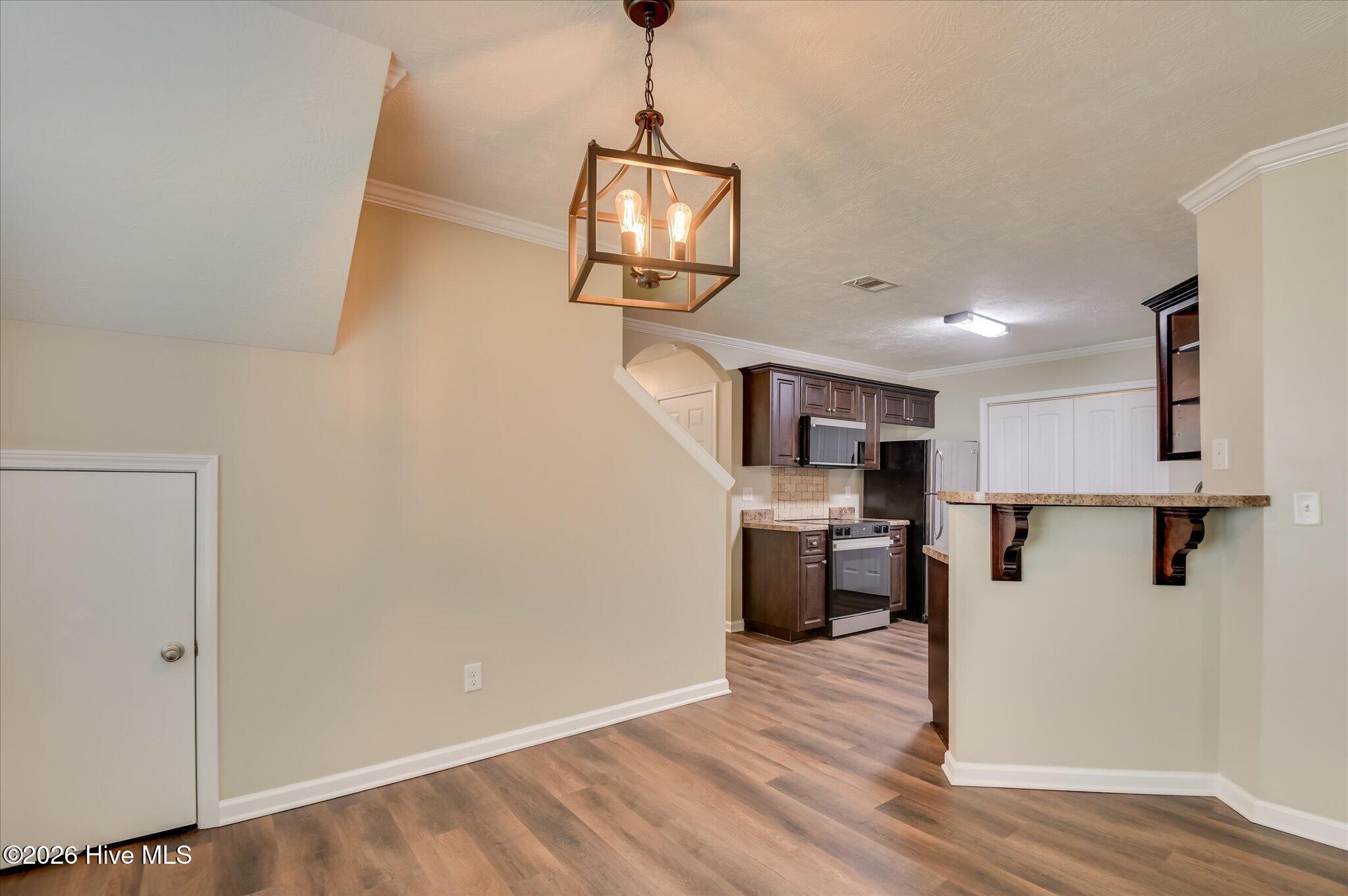 281 Lynbrook Way Property Photo 14