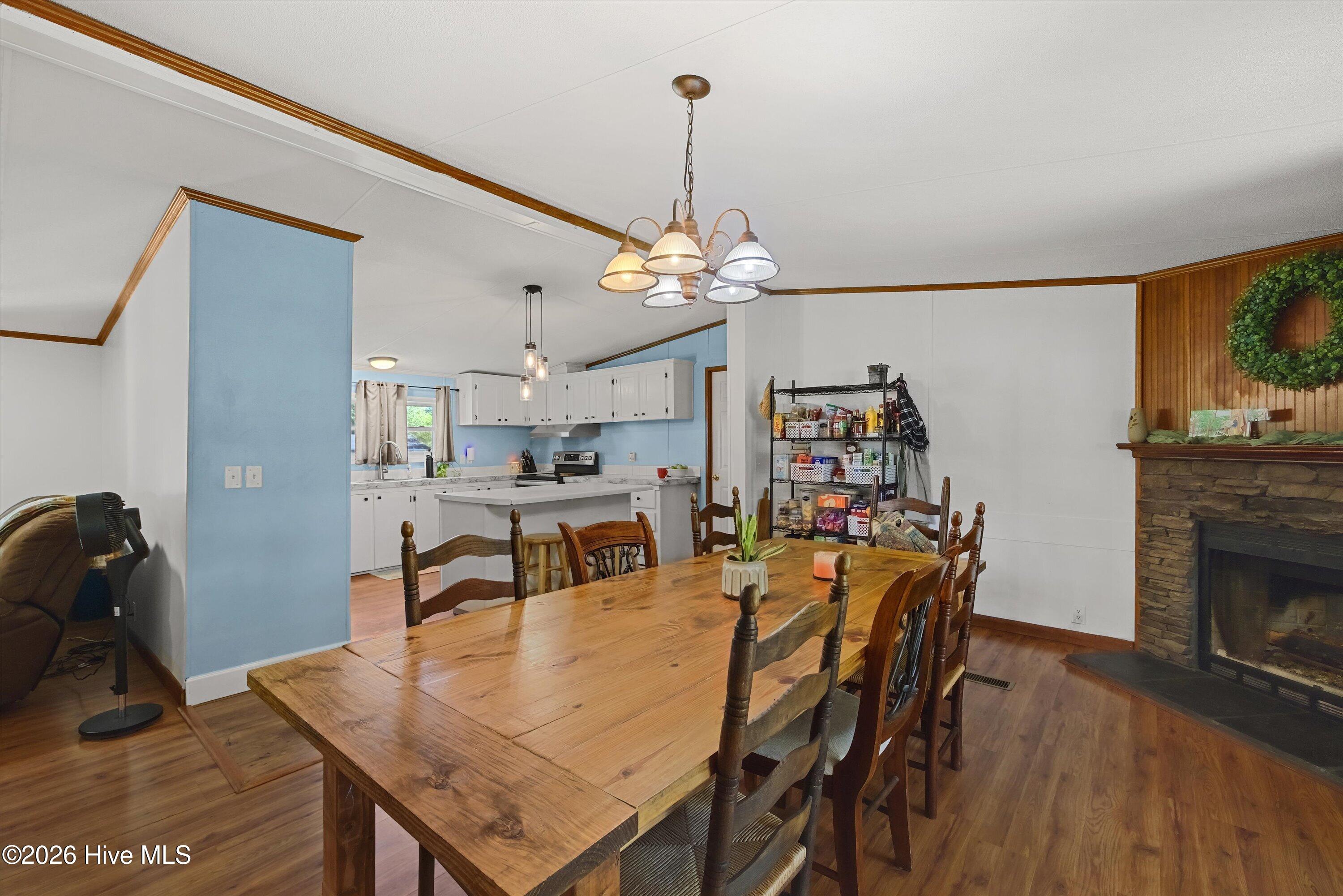 370 Church Street Property Photo 4