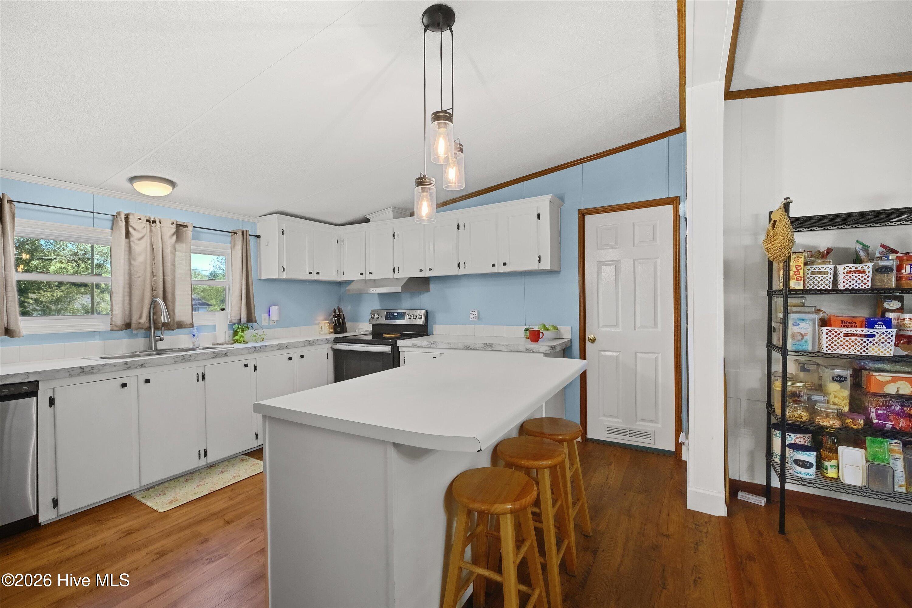 370 Church Street Property Photo 5