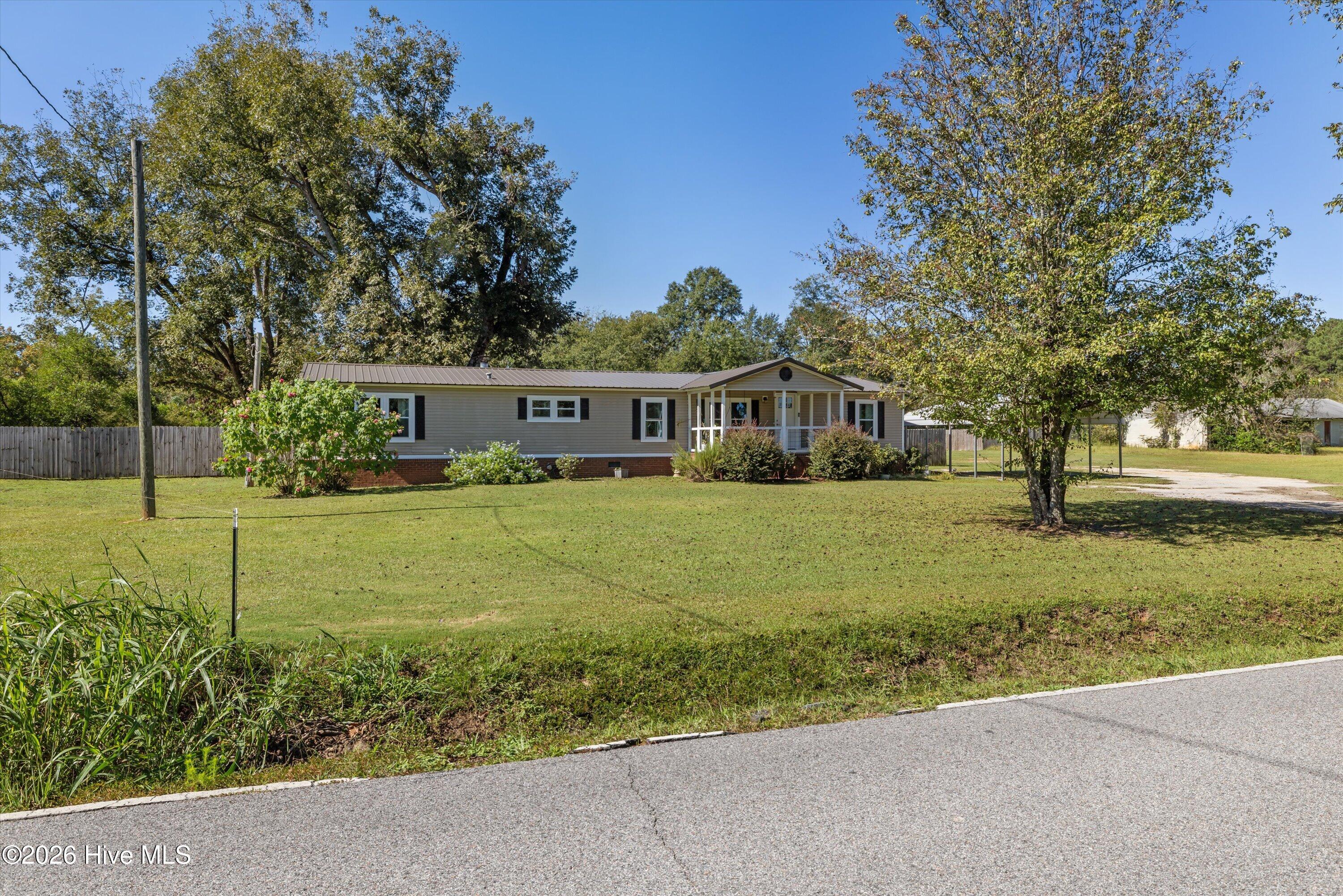370 Church Street Property Photo 8