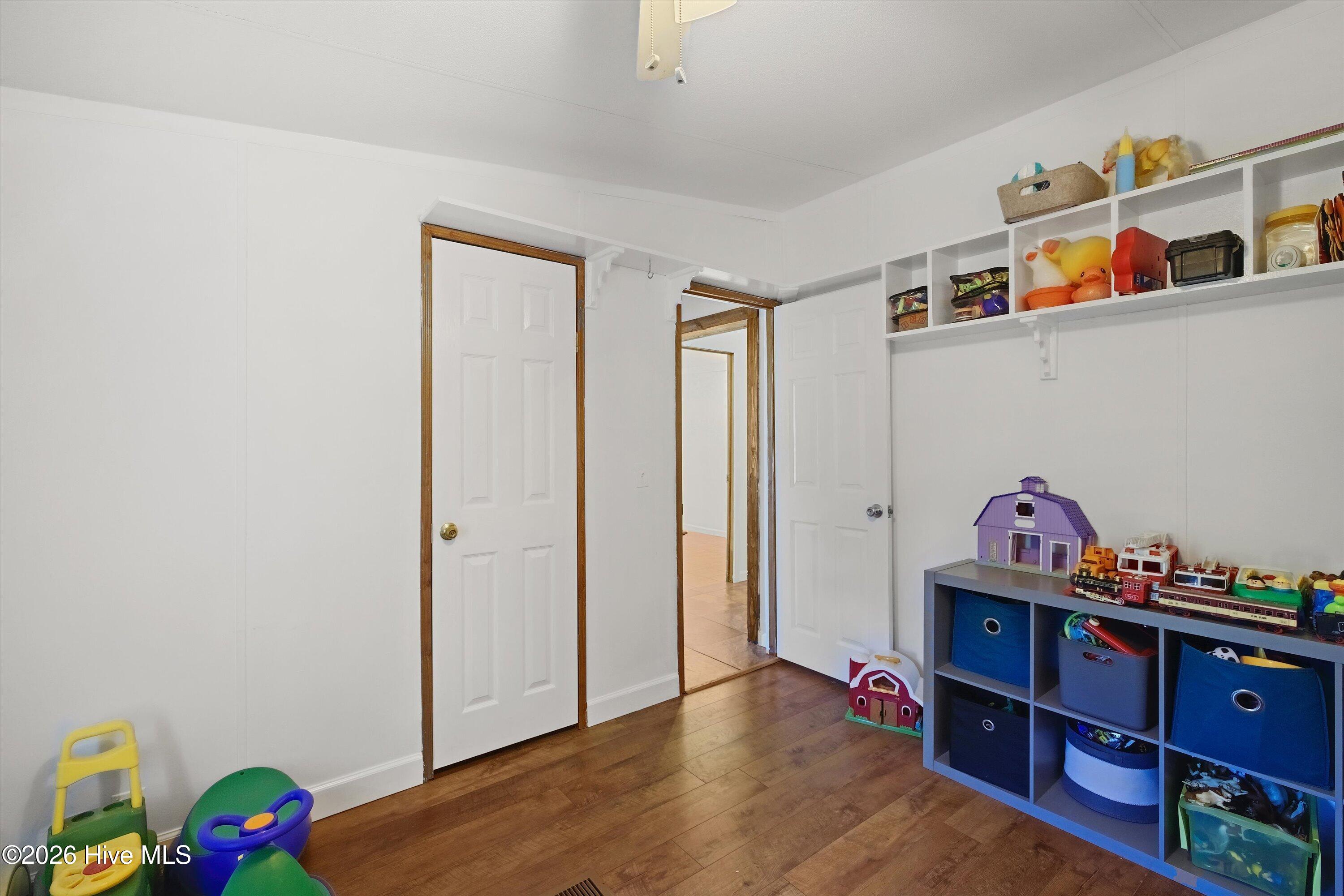 370 Church Street Property Photo 22