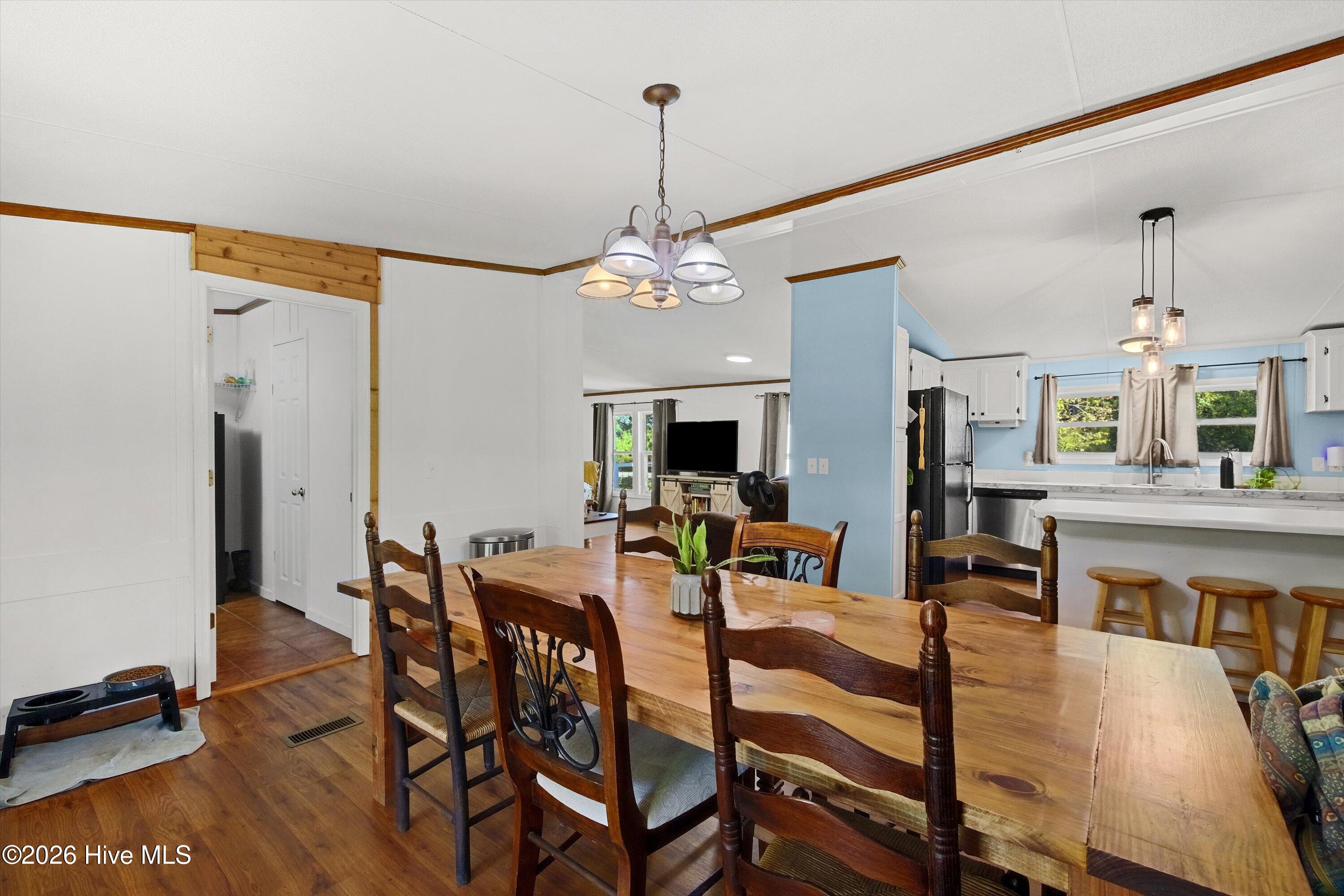 370 Church Street Property Photo 26