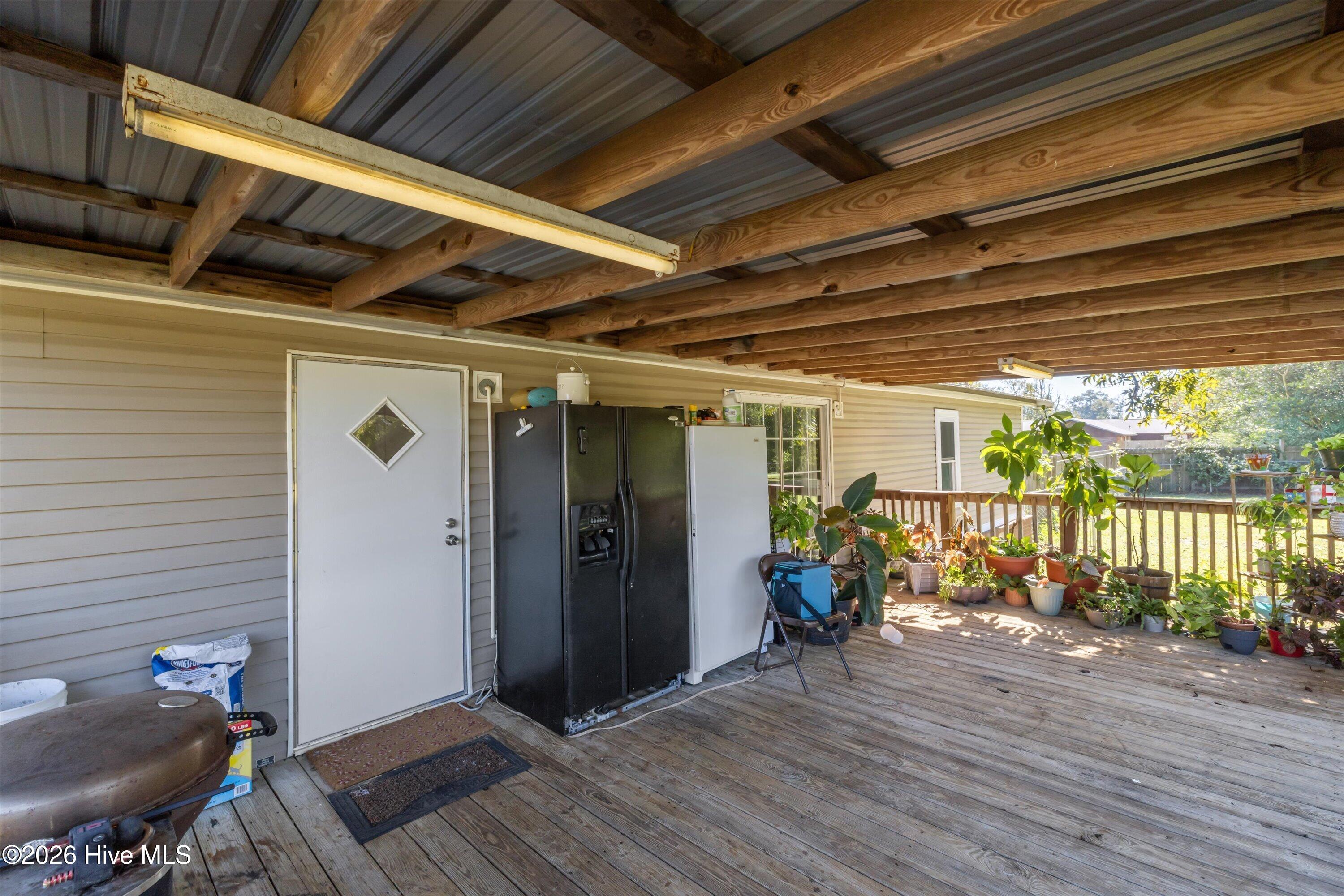 370 Church Street Property Photo 44