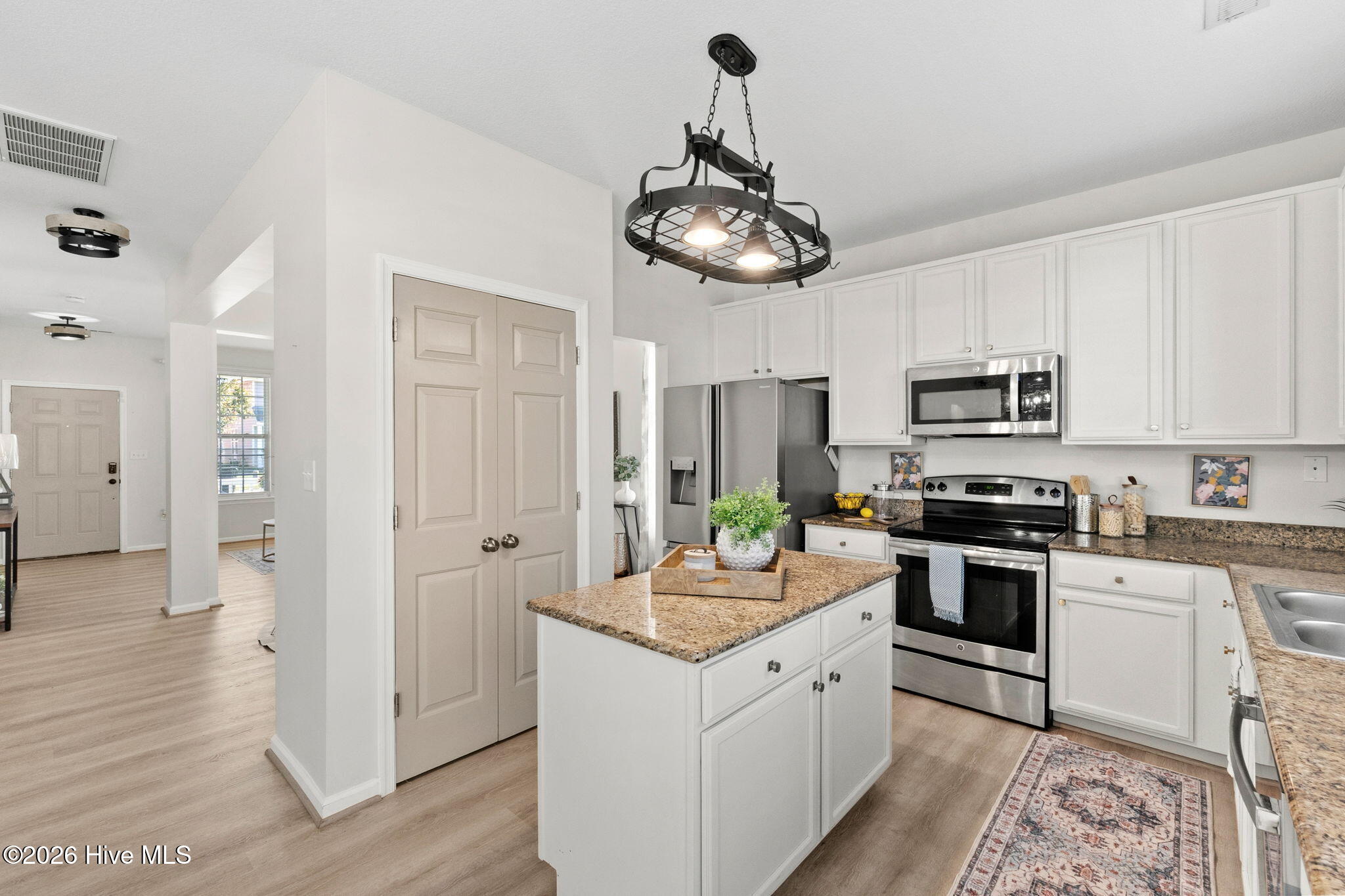 1405 Elder Street Property Photo 15