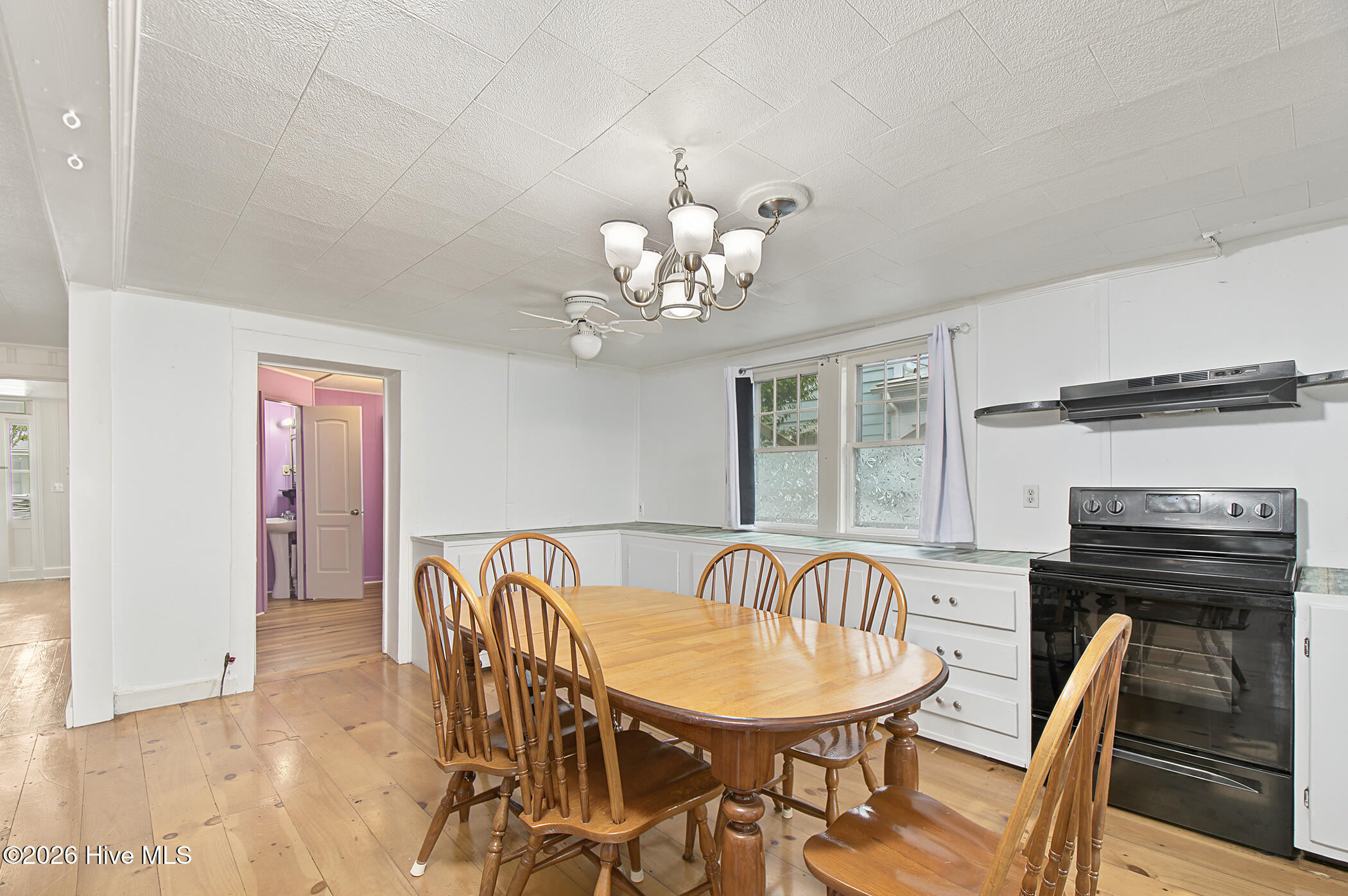 212 Orange Street Property Photo 17