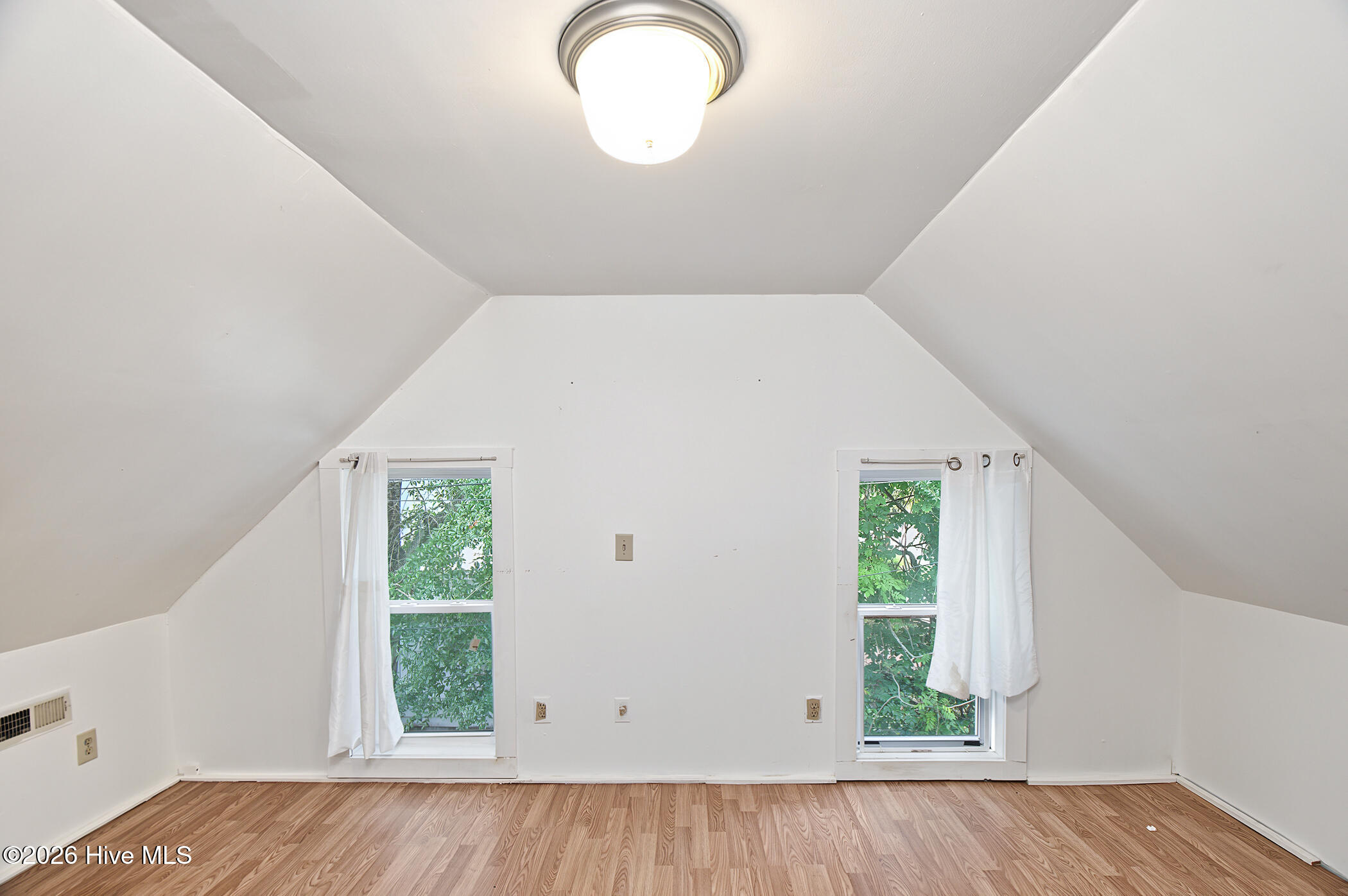 212 Orange Street Property Photo 32