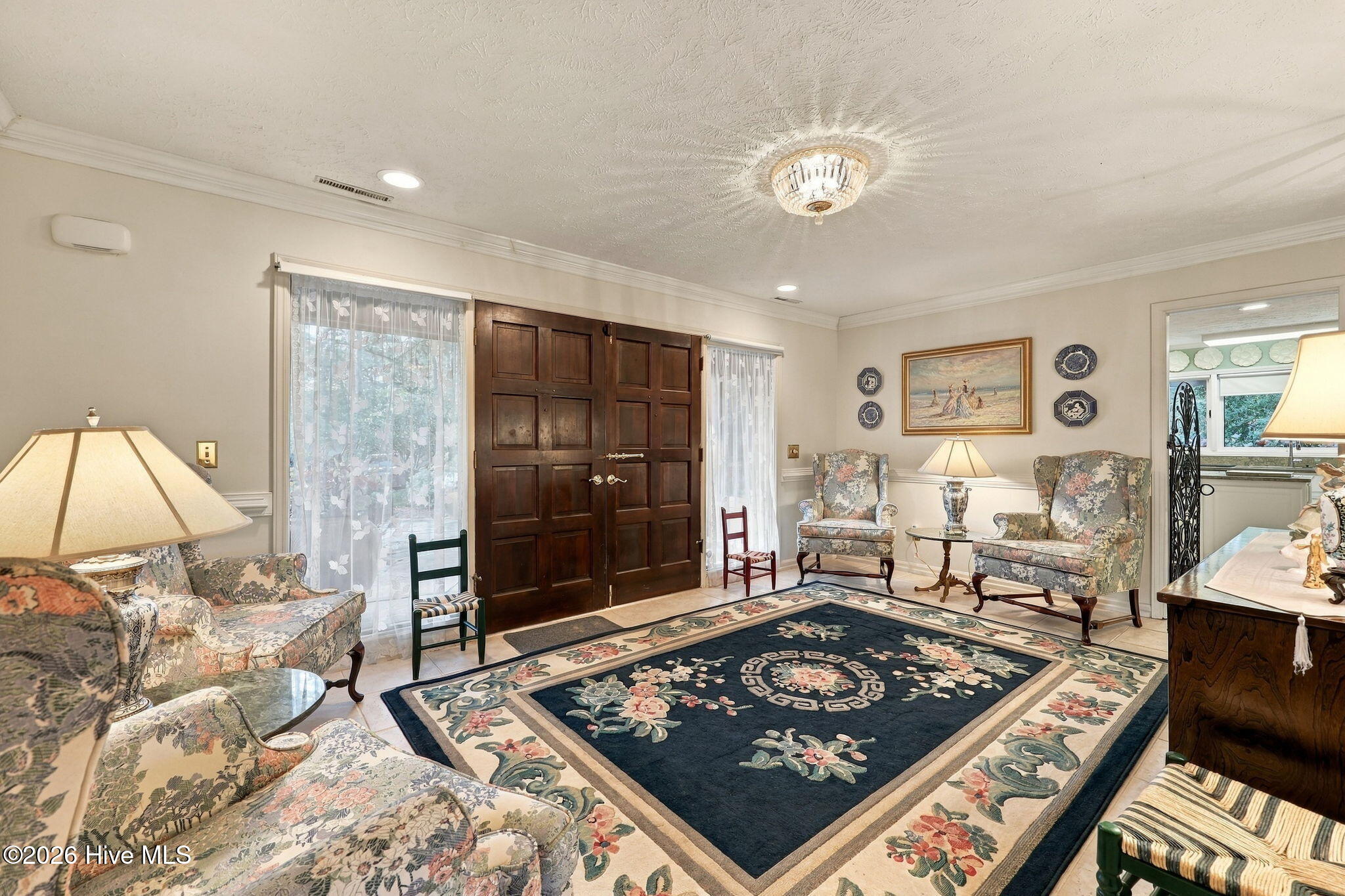 115 Florence Drive Property Photo 4