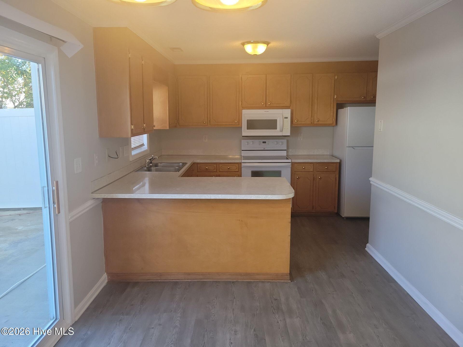 2112 Flagstone Court C7 Property Photo 8
