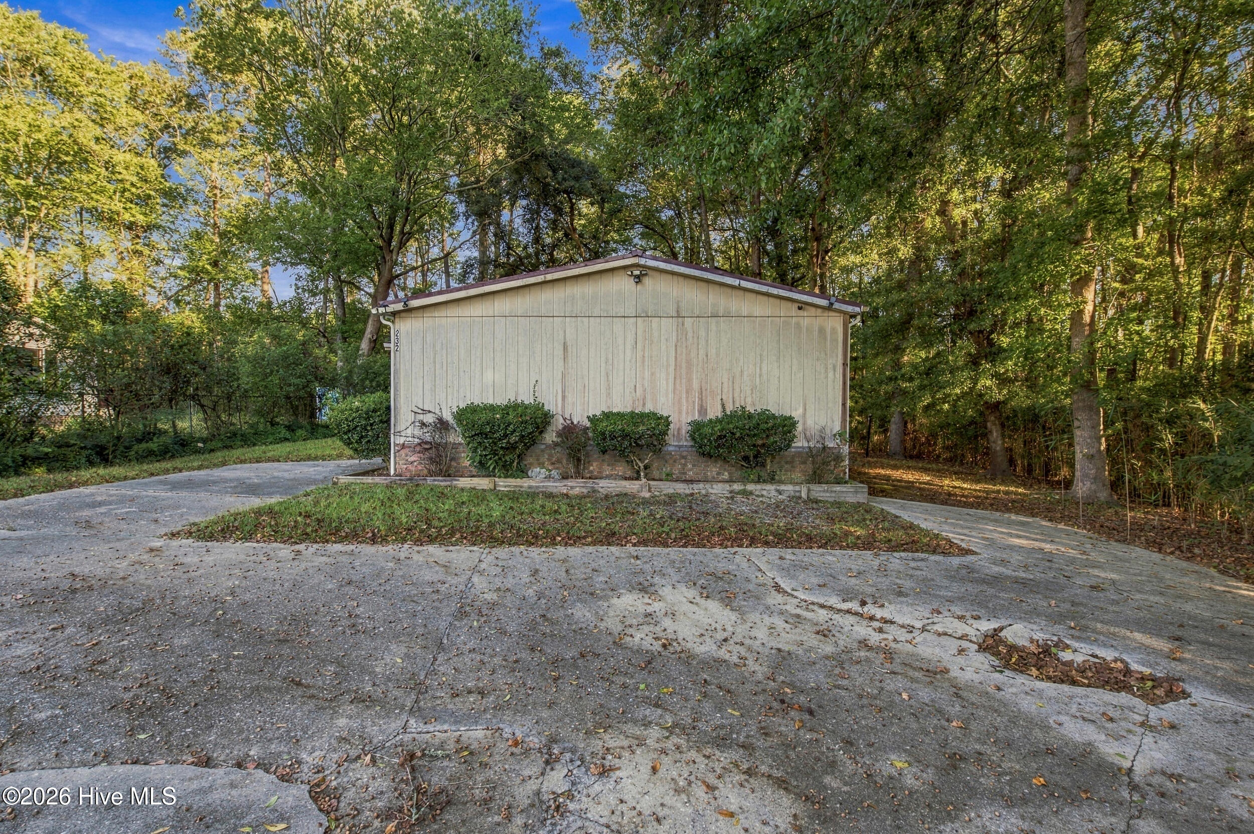 232 Suburban Street Sw Property Photo 4