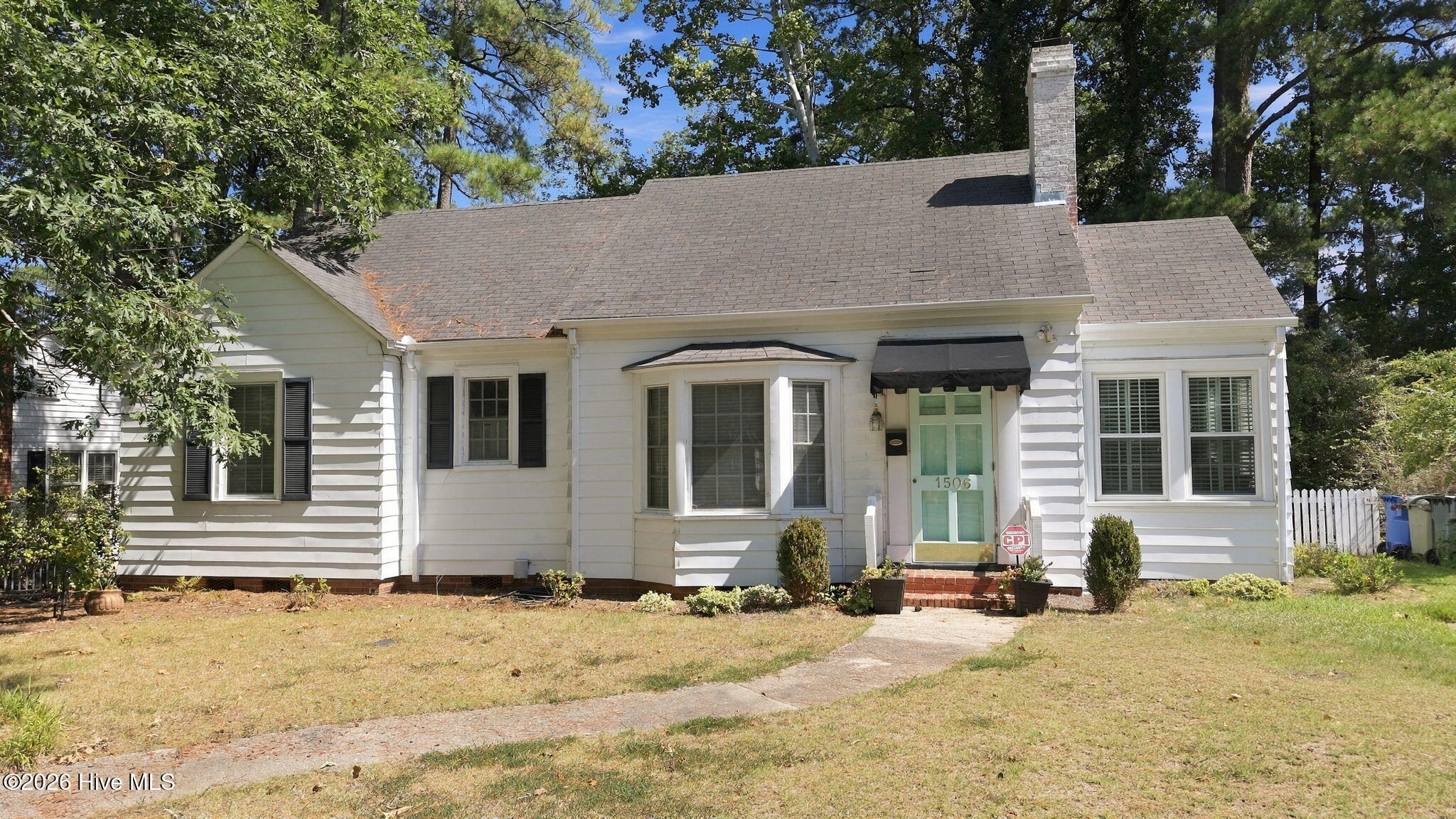 1506 Highland Drive NW Property Photo 1