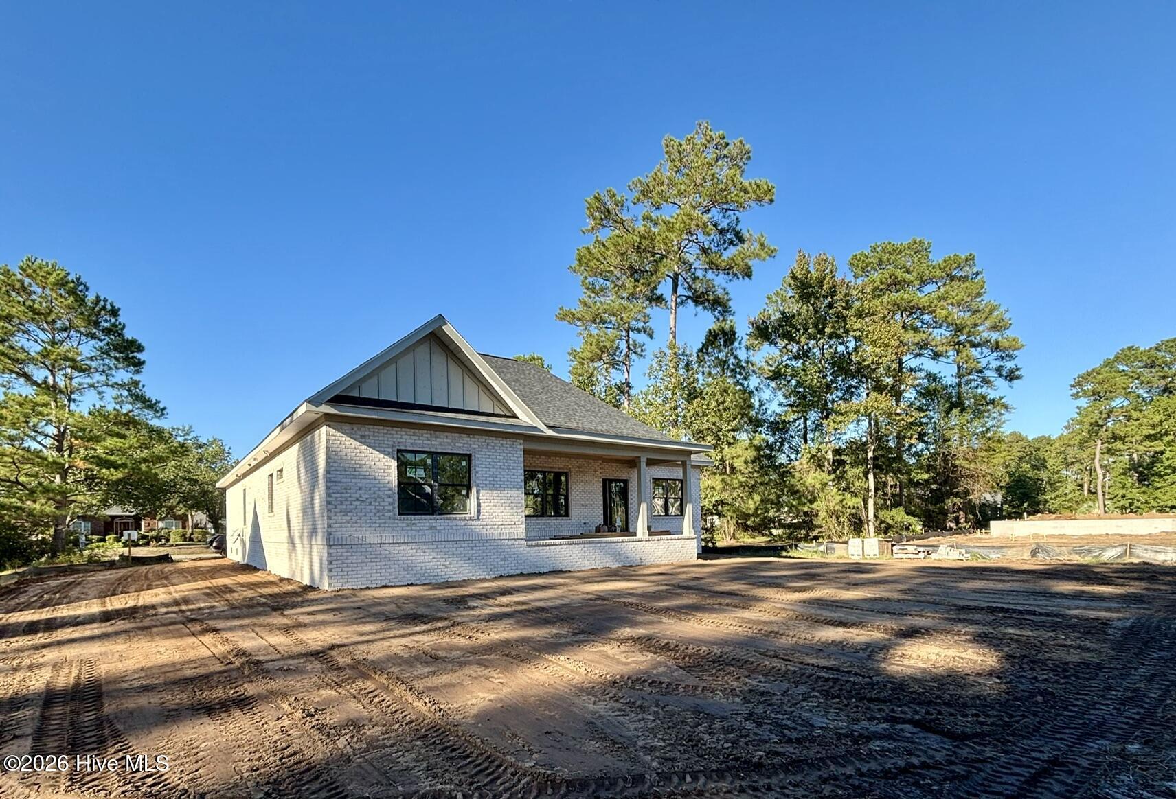 417 S Middleton Drive Nw Property Photo 4