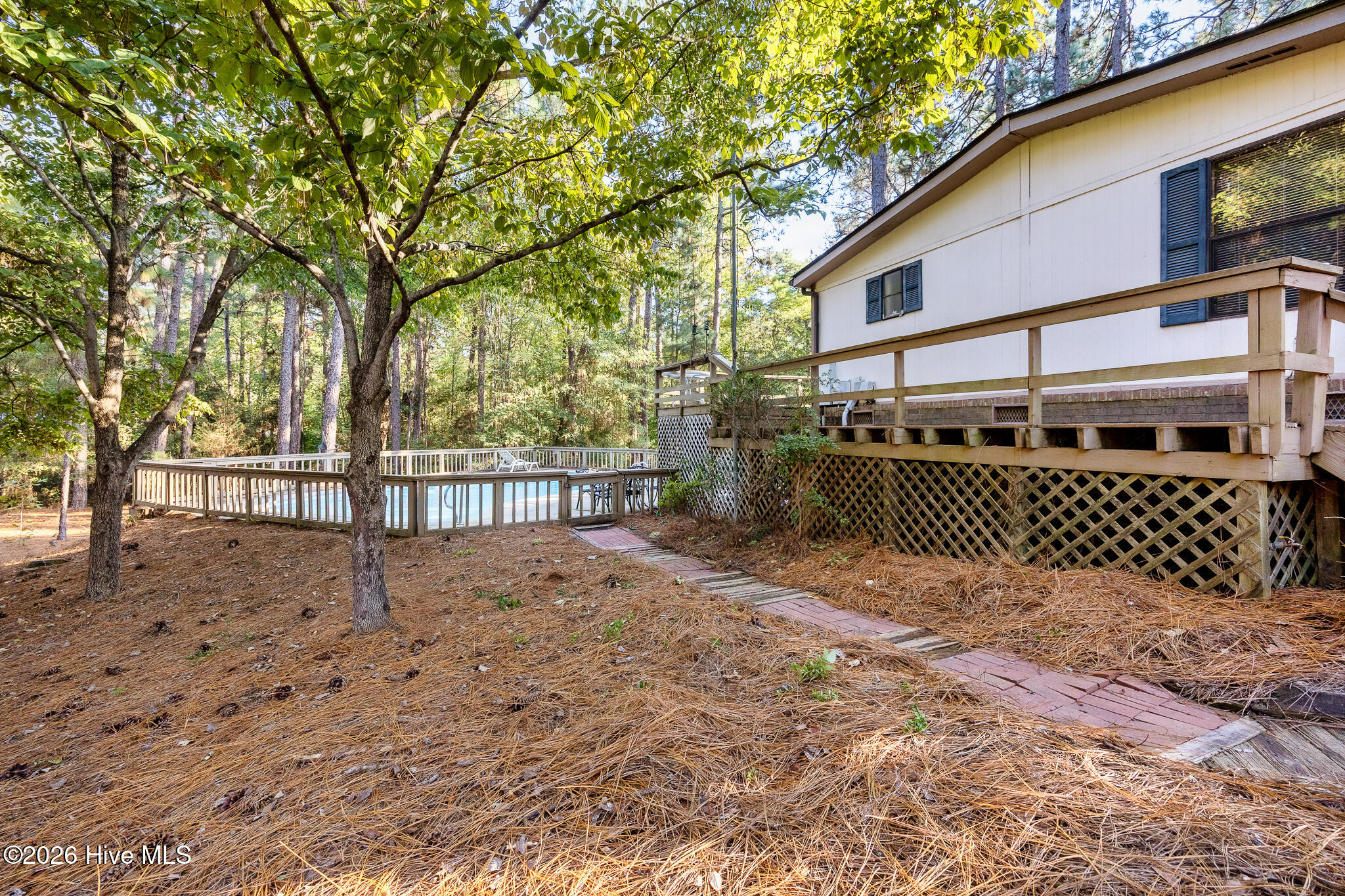 109 Pinewood Drive Property Photo 3