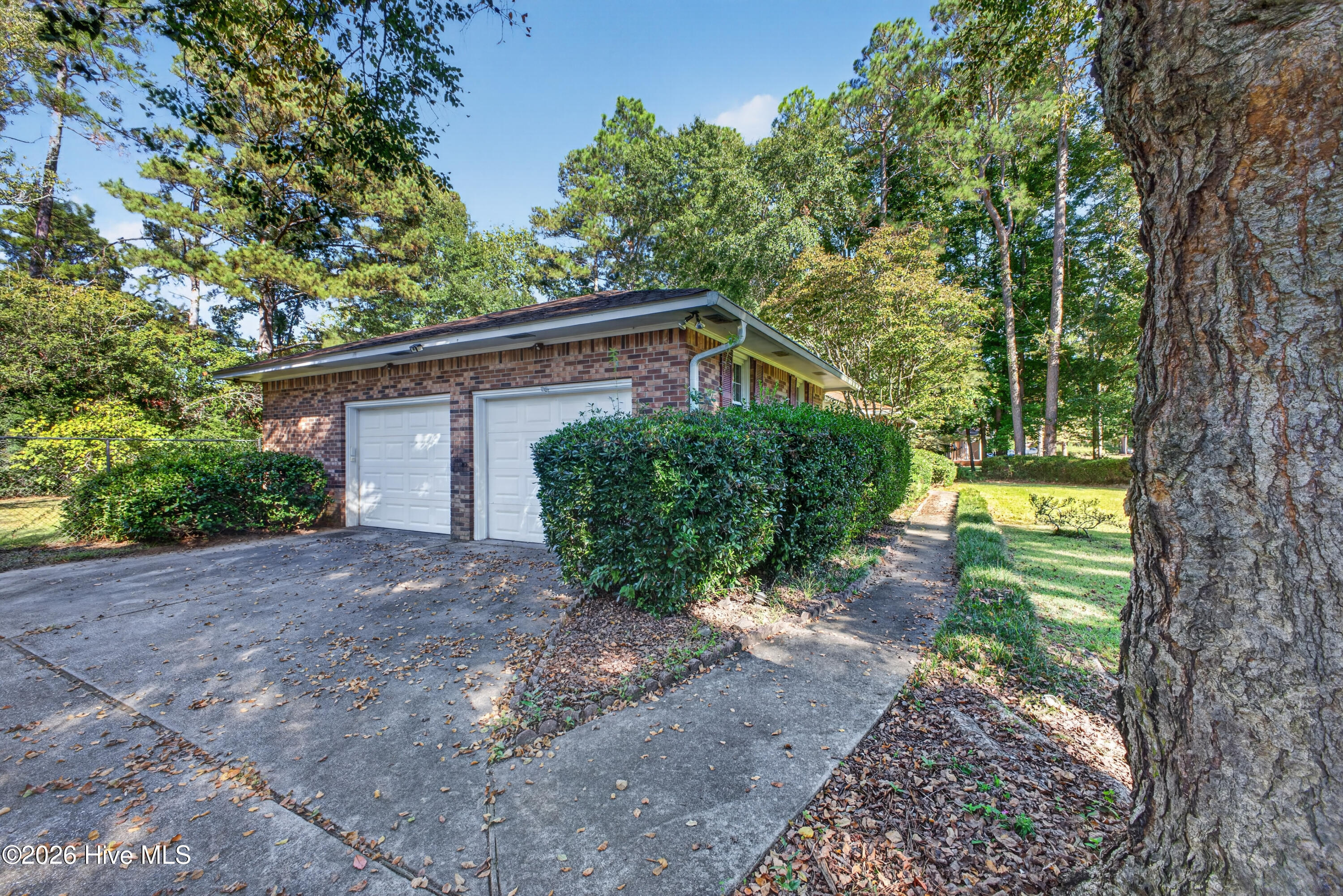 1720 Pine Log Road Property Photo 3
