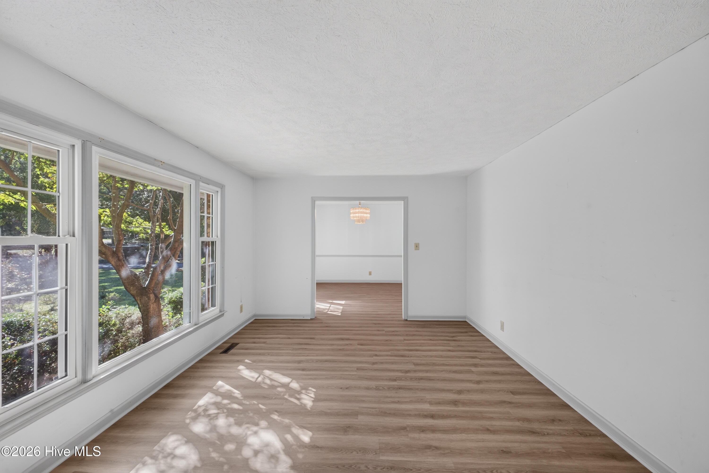 1720 Pine Log Road Property Photo 7