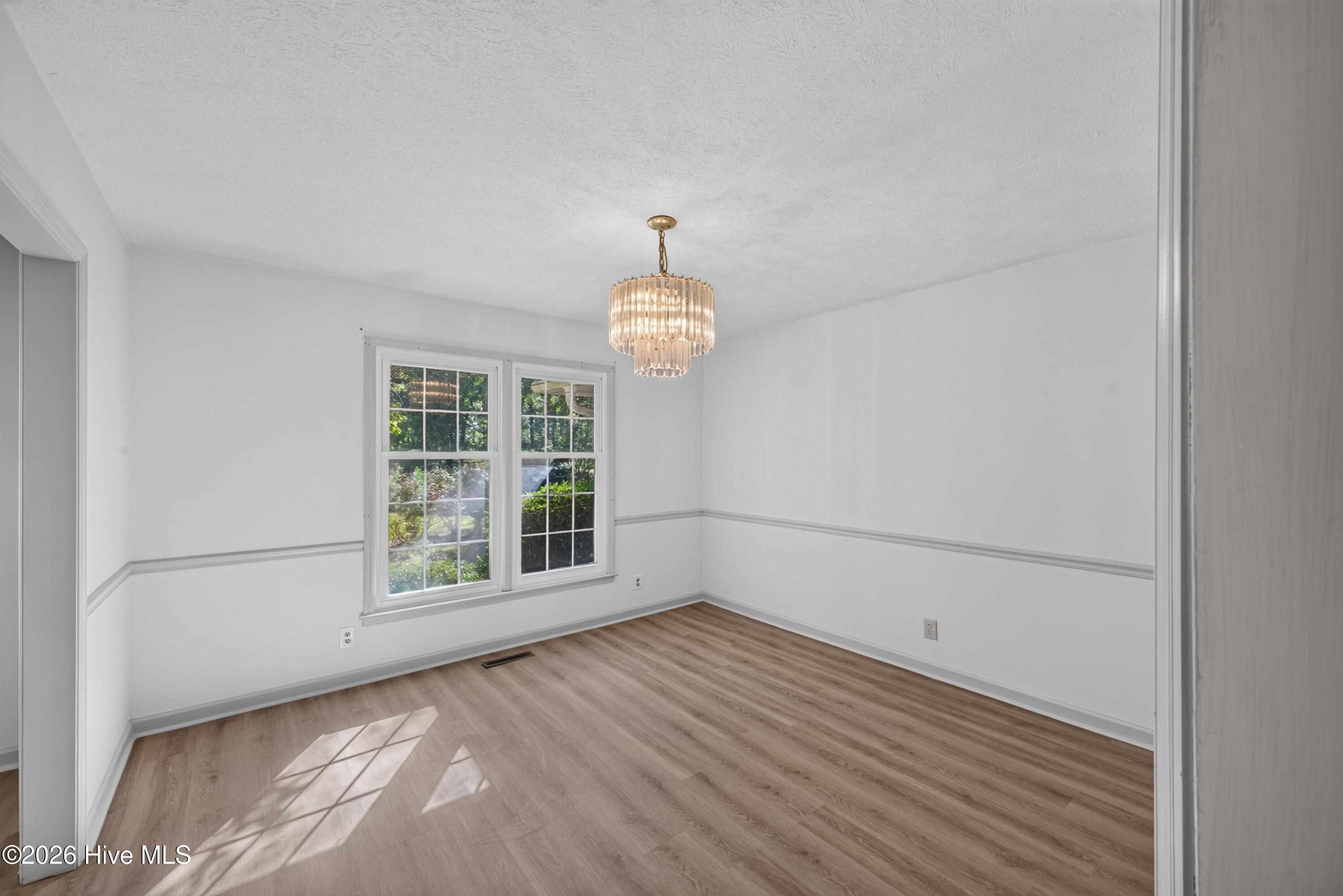 1720 Pine Log Road Property Photo 8