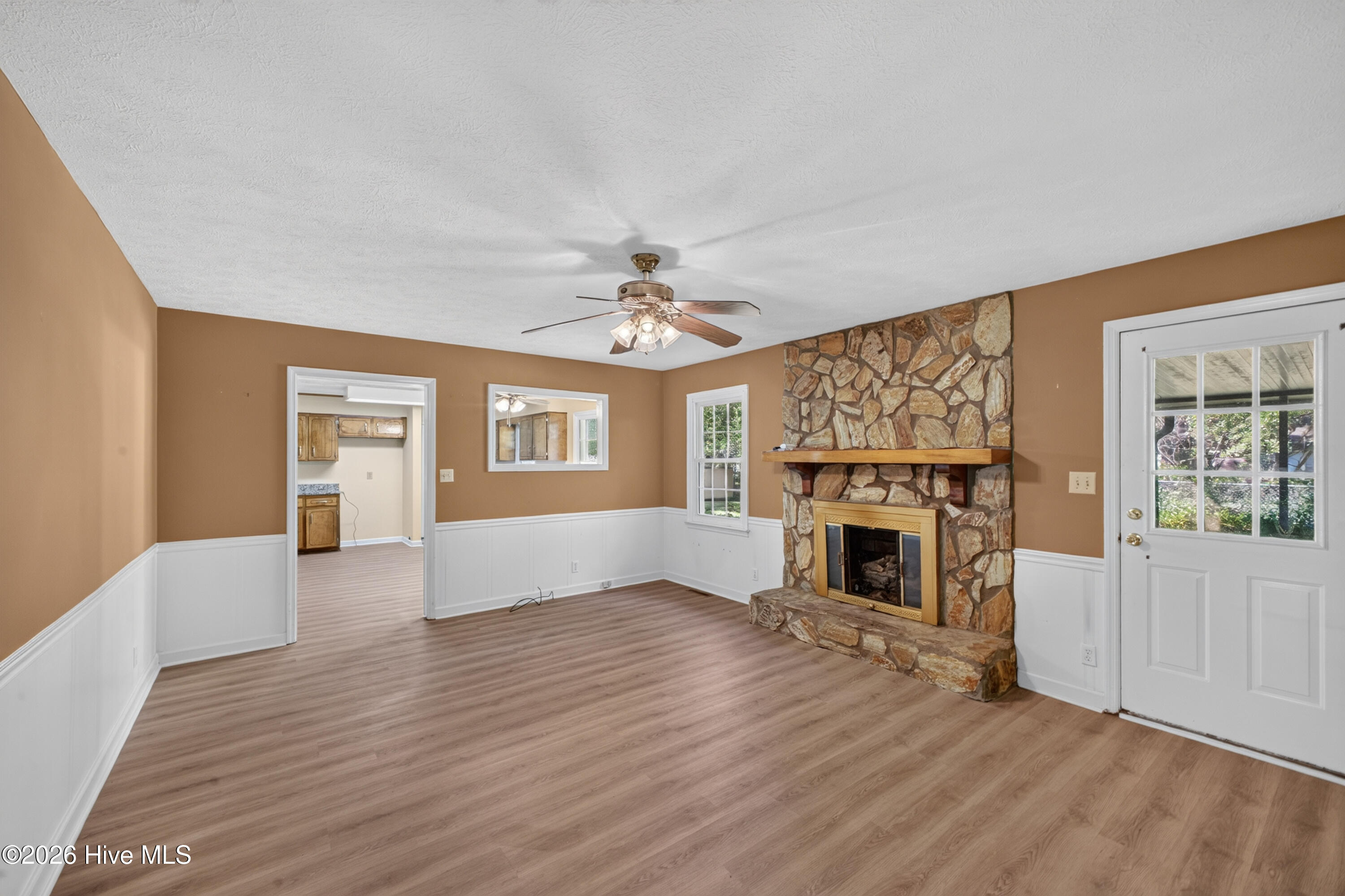 1720 Pine Log Road Property Photo 11