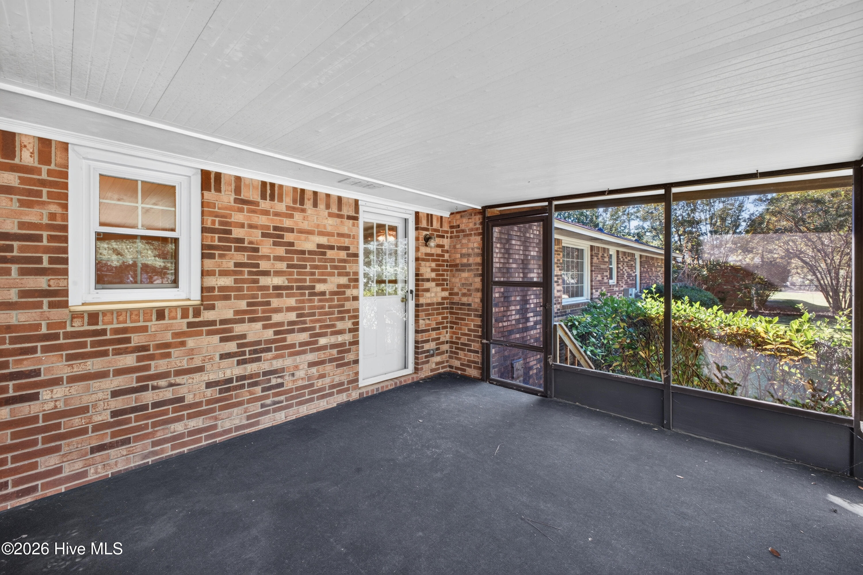 1720 Pine Log Road Property Photo 13