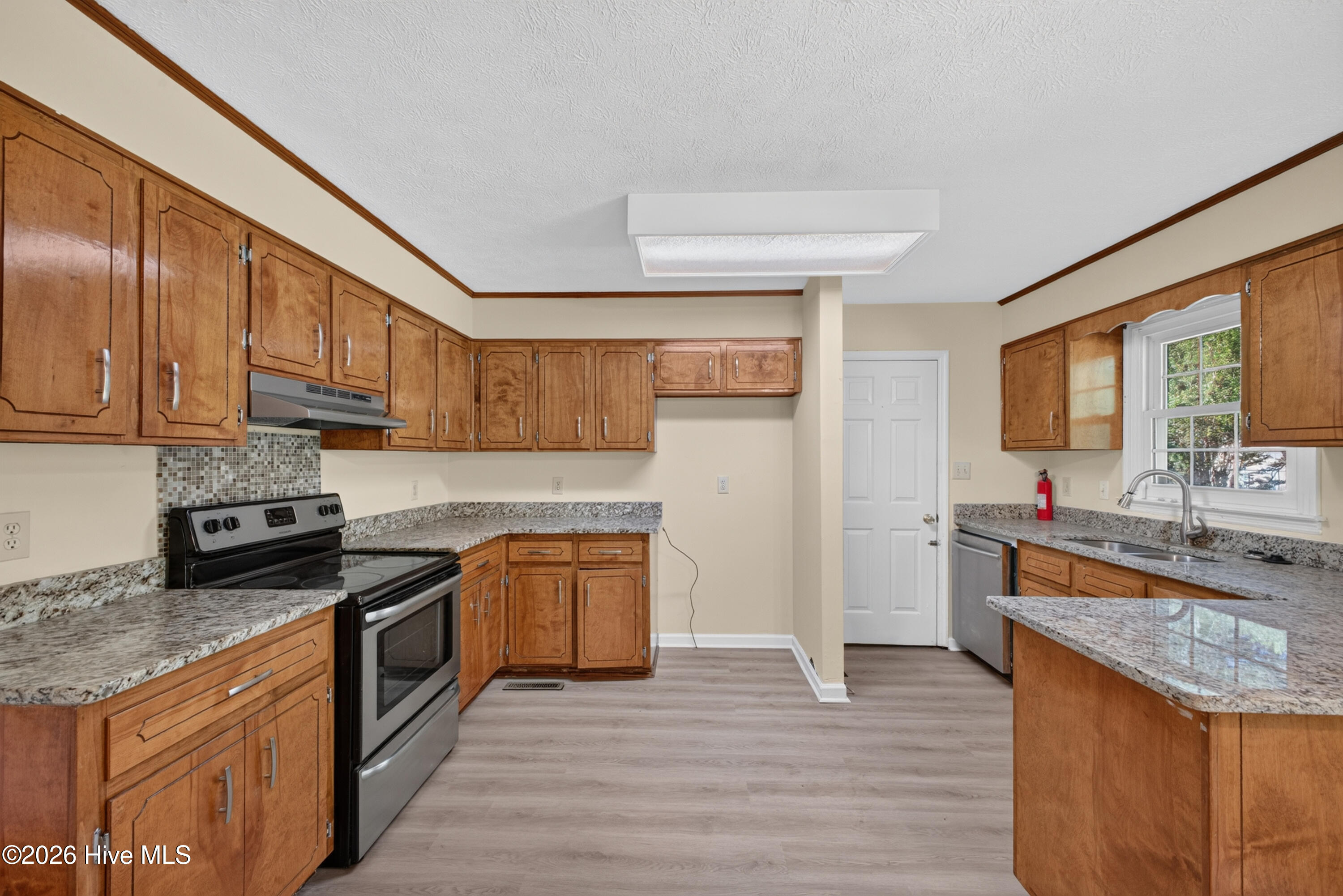 1720 Pine Log Road Property Photo 14