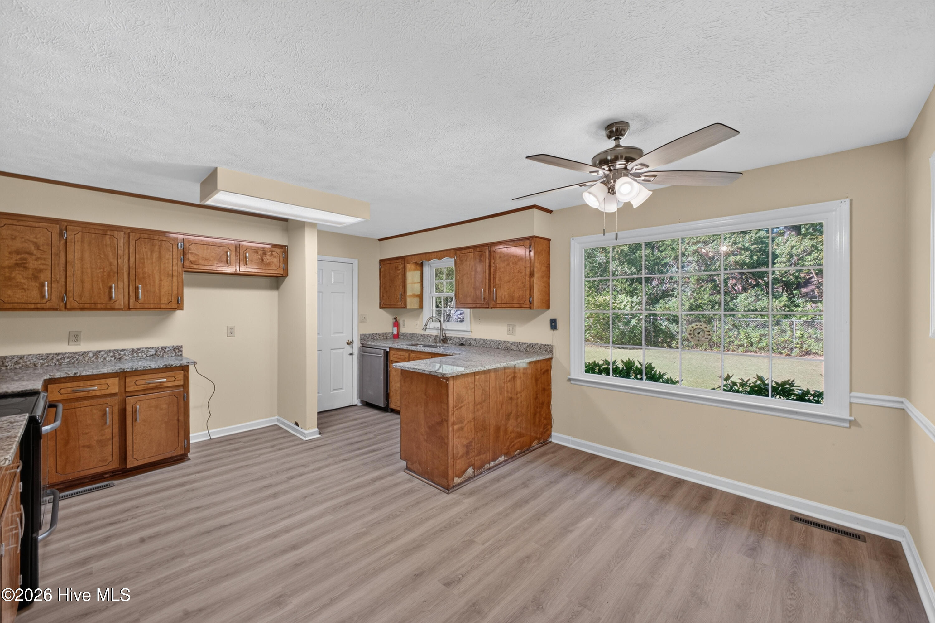 1720 Pine Log Road Property Photo 16