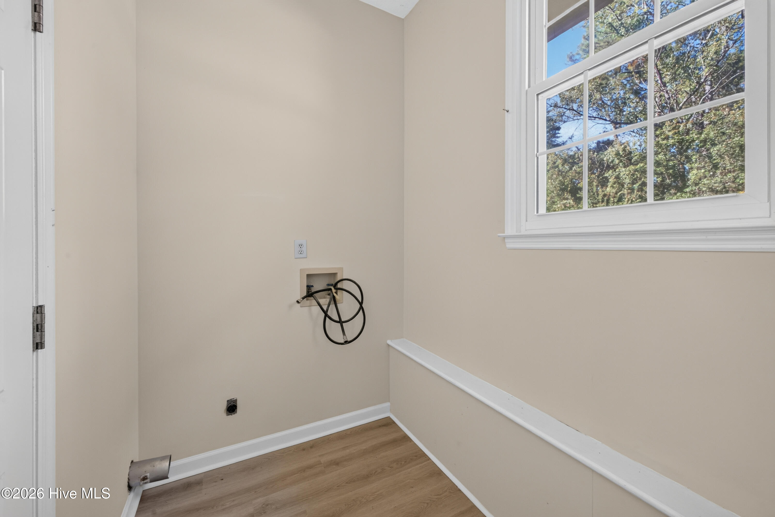 1720 Pine Log Road Property Photo 27