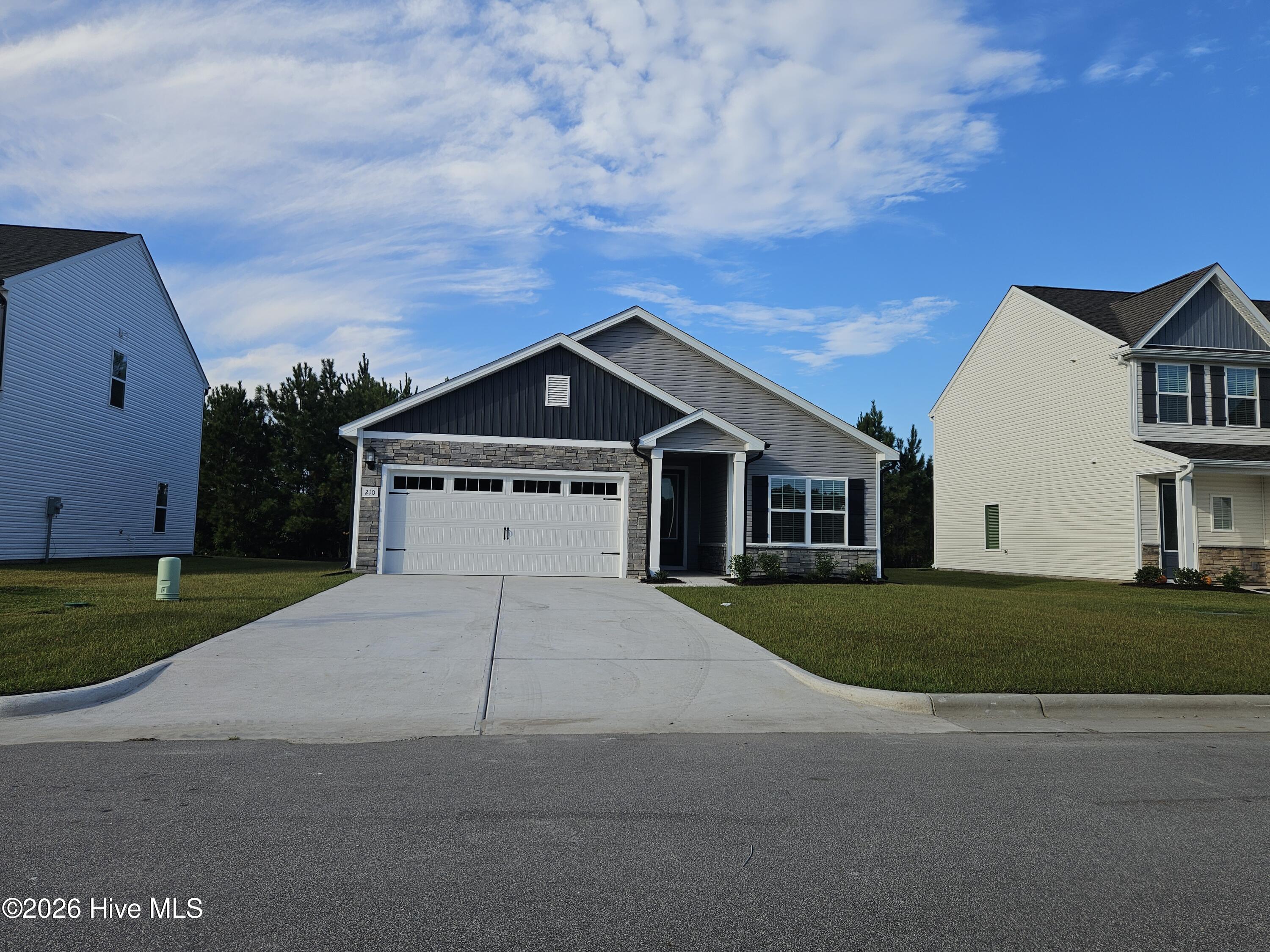 210 S Umbrella Palm Drive Property Photo 2