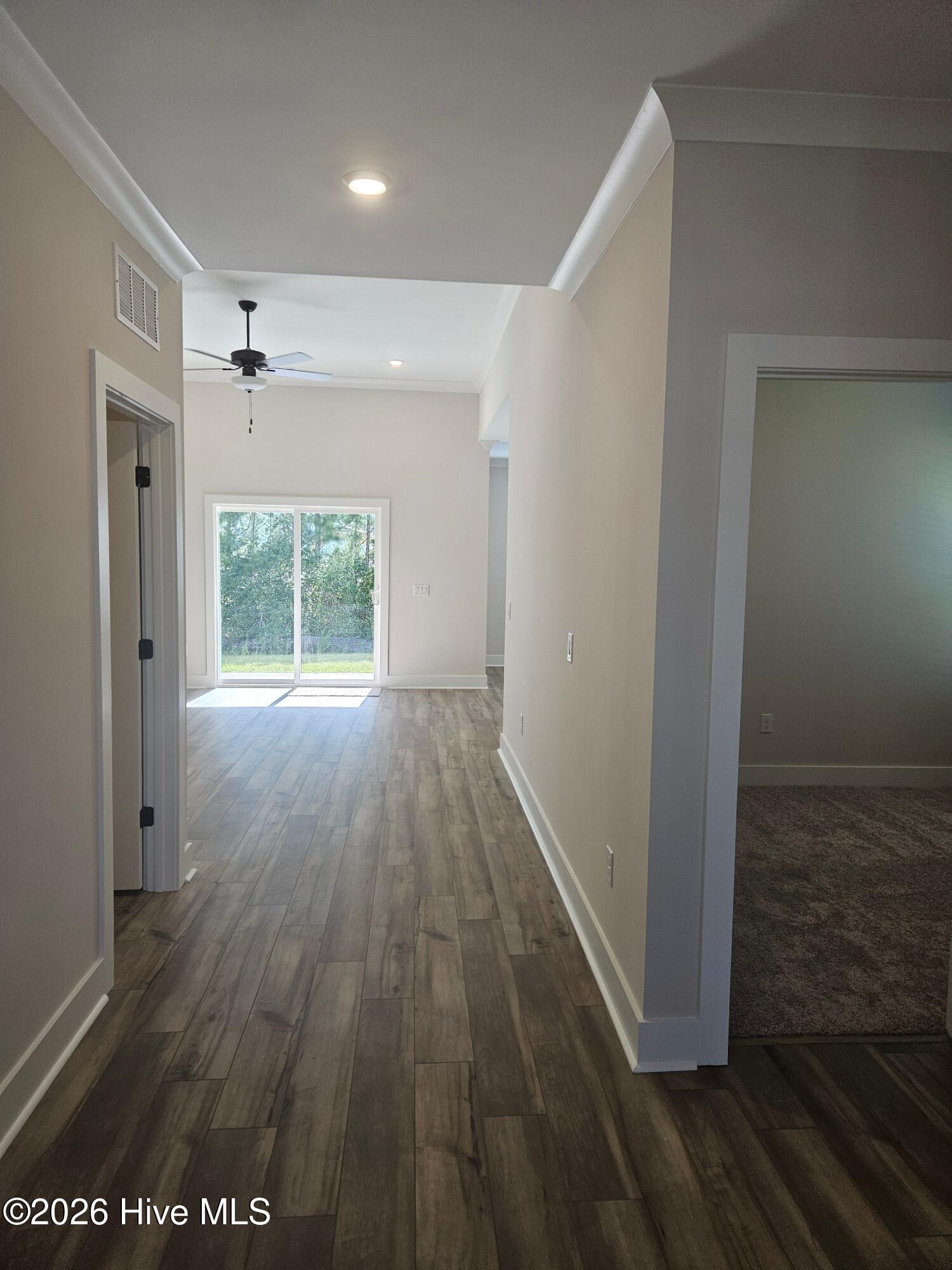 210 S Umbrella Palm Drive Property Photo 4