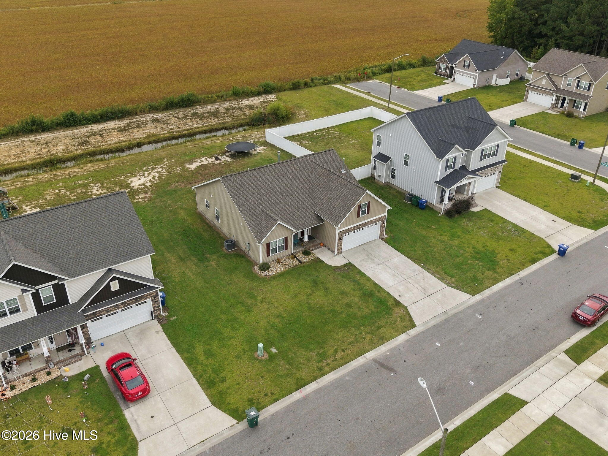 2504 Dakota Drive Property Photo 6
