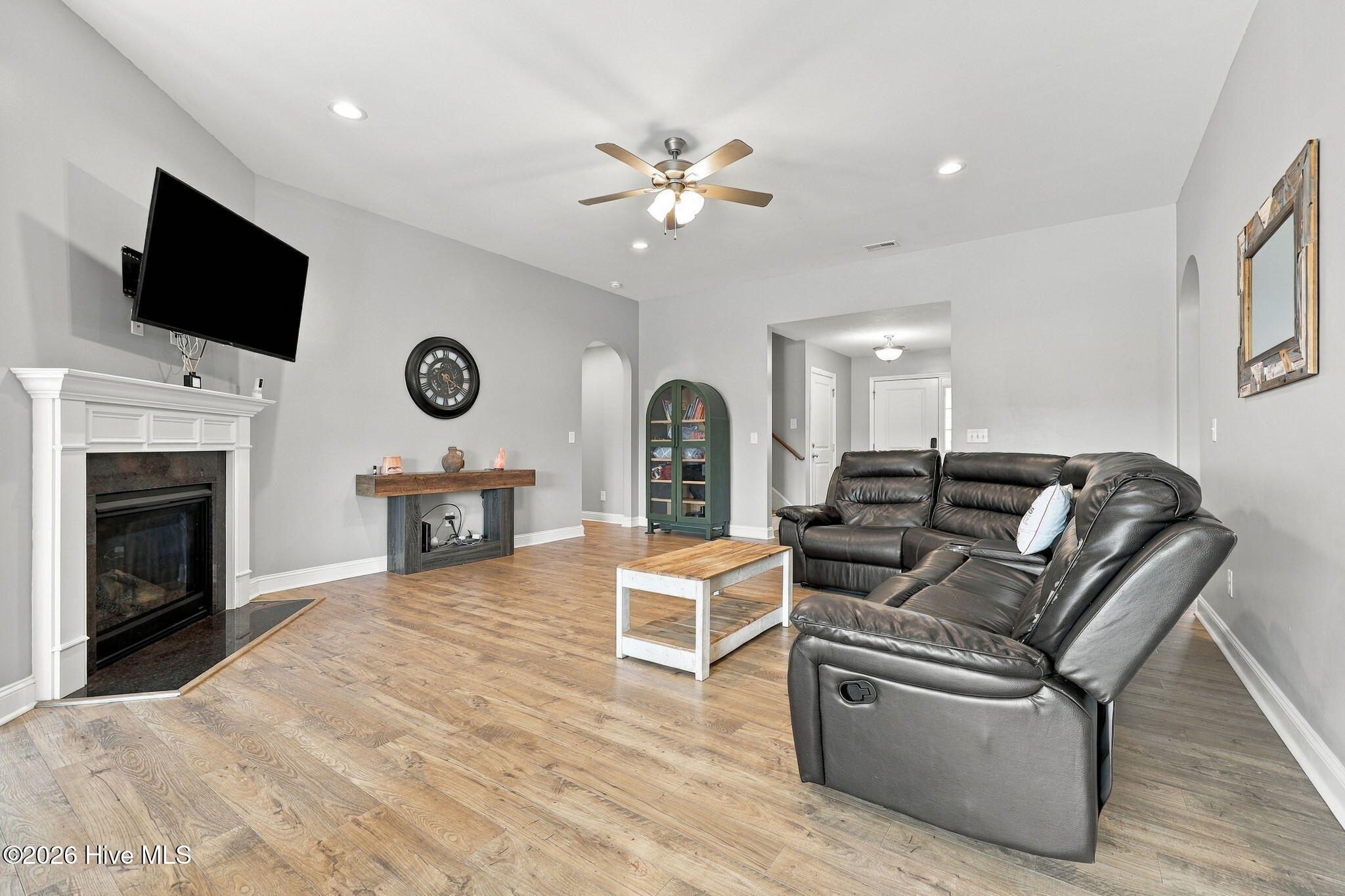2504 Dakota Drive Property Photo 10