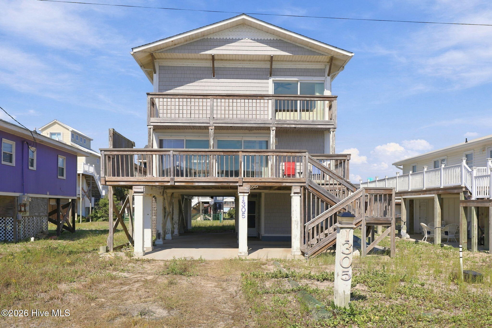 1305 N Shore Drive Property Photo 1