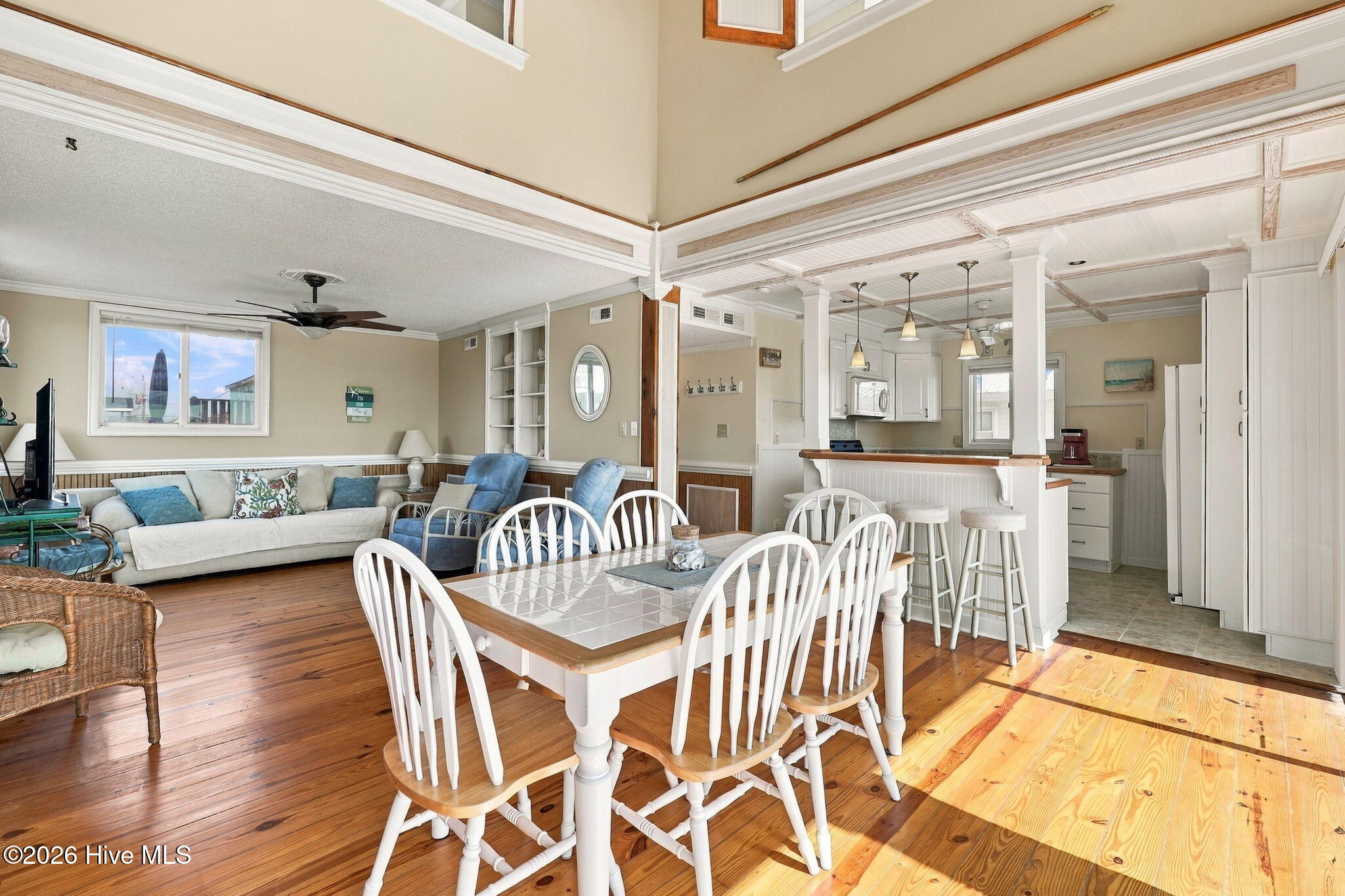 1305 N Shore Drive Property Photo 5