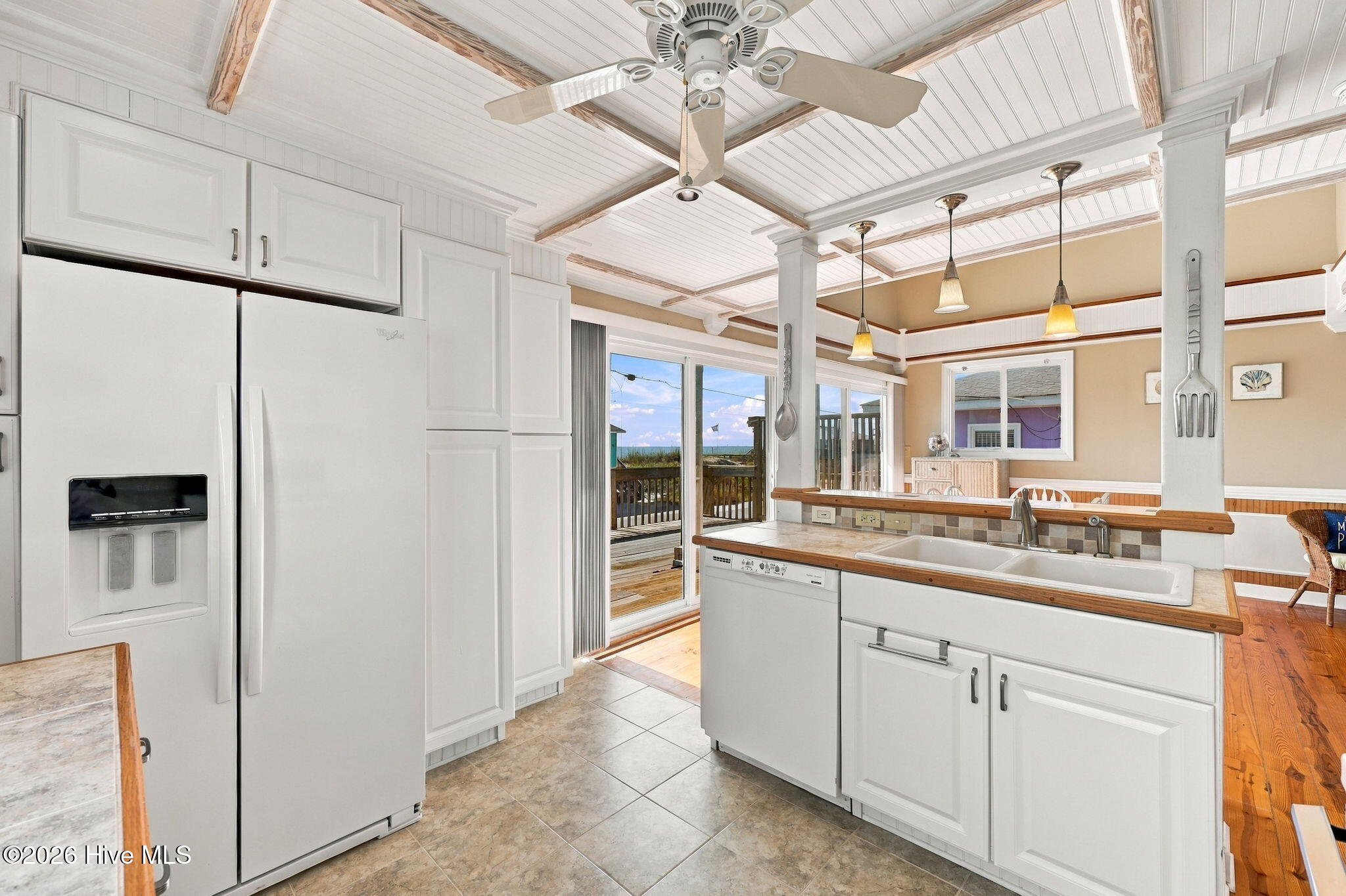 1305 N Shore Drive Property Photo 14