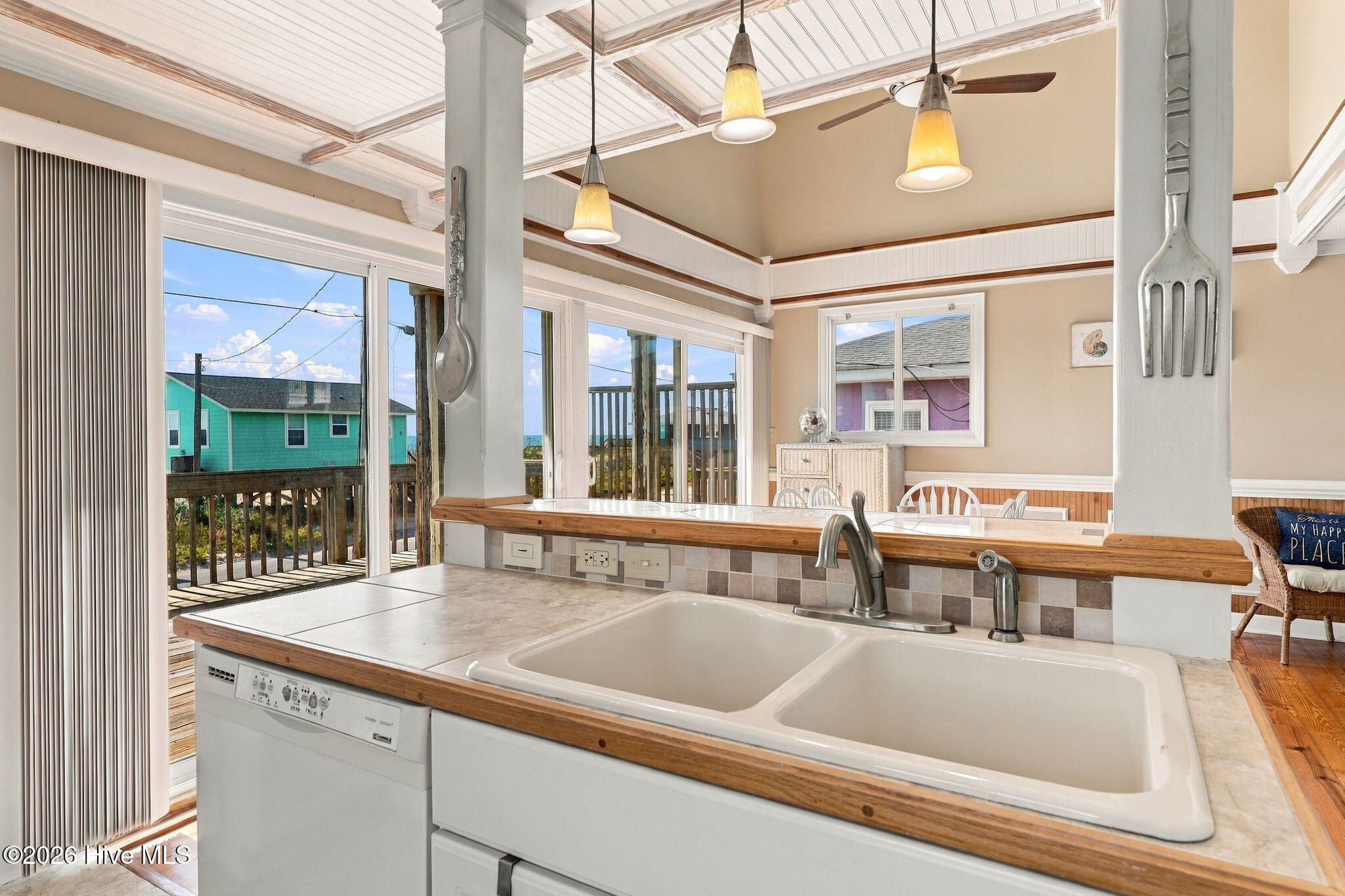 1305 N Shore Drive Property Photo 19
