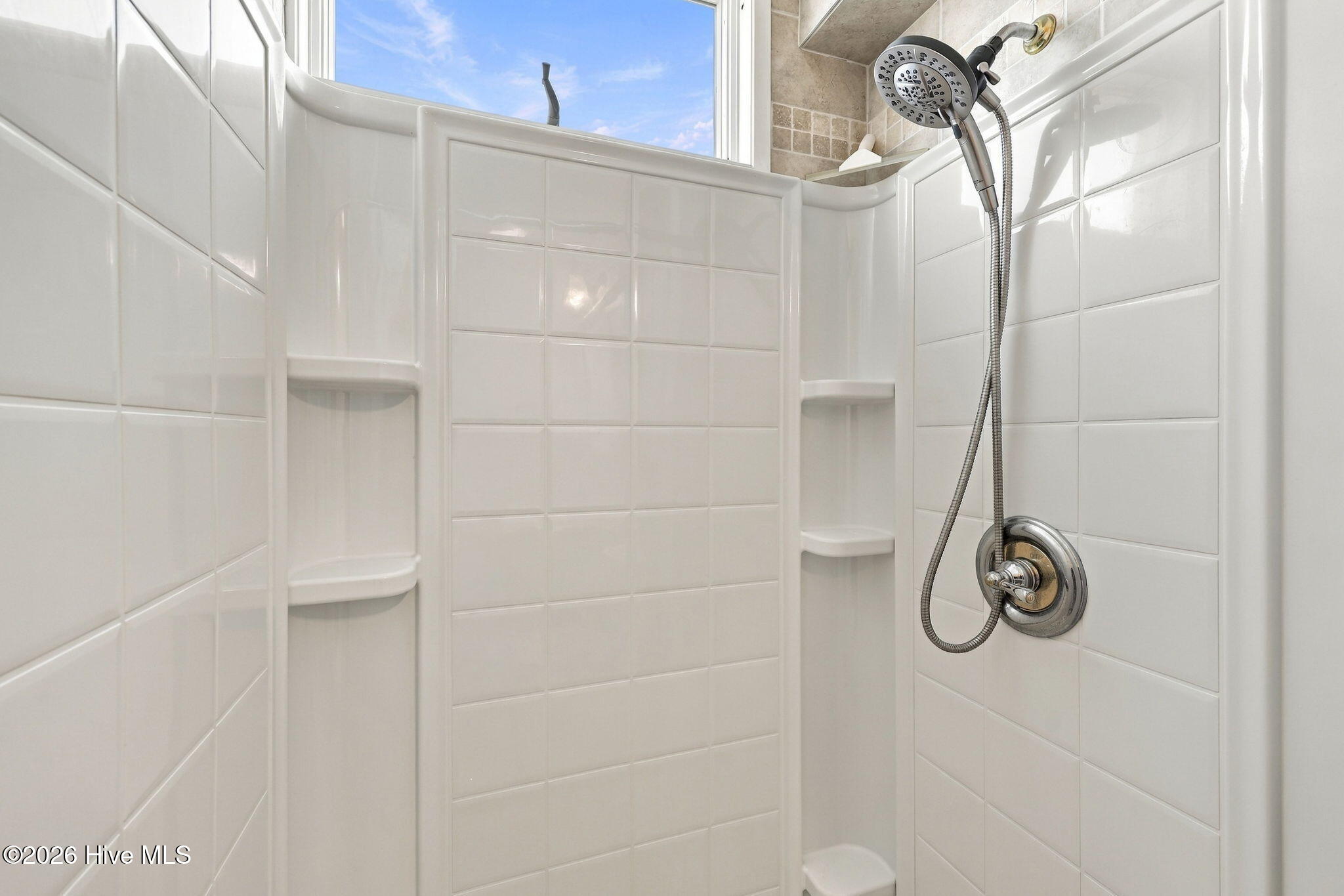 1305 N Shore Drive Property Photo 27