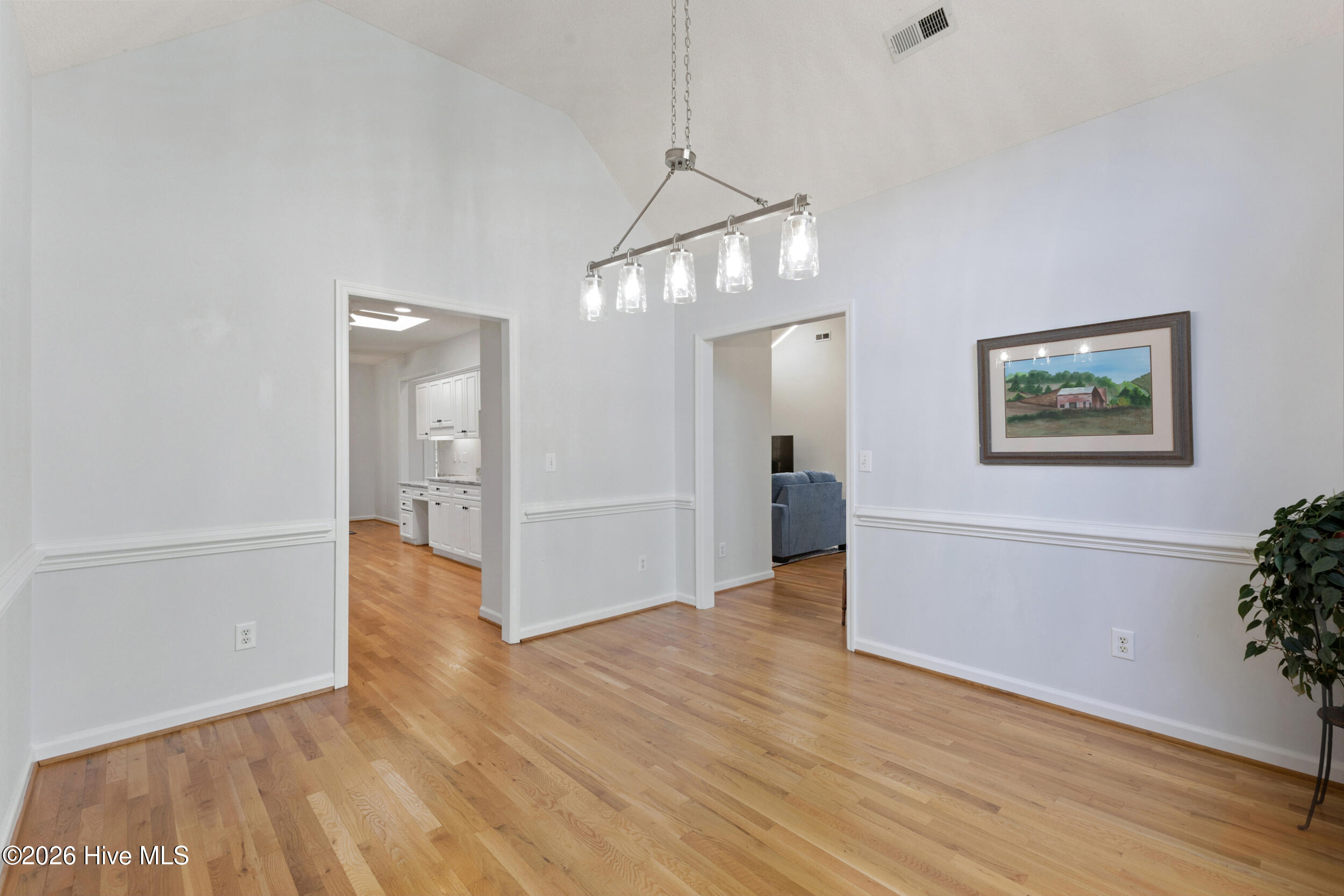 211 The Cape Boulevard Property Photo 10