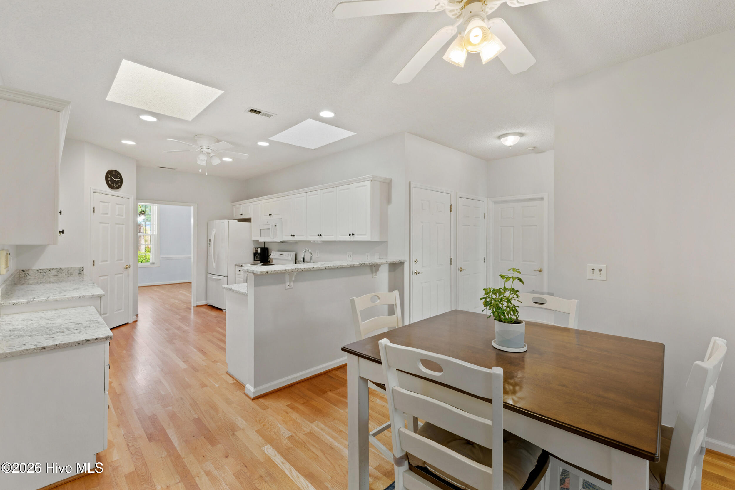 211 The Cape Boulevard Property Photo 13