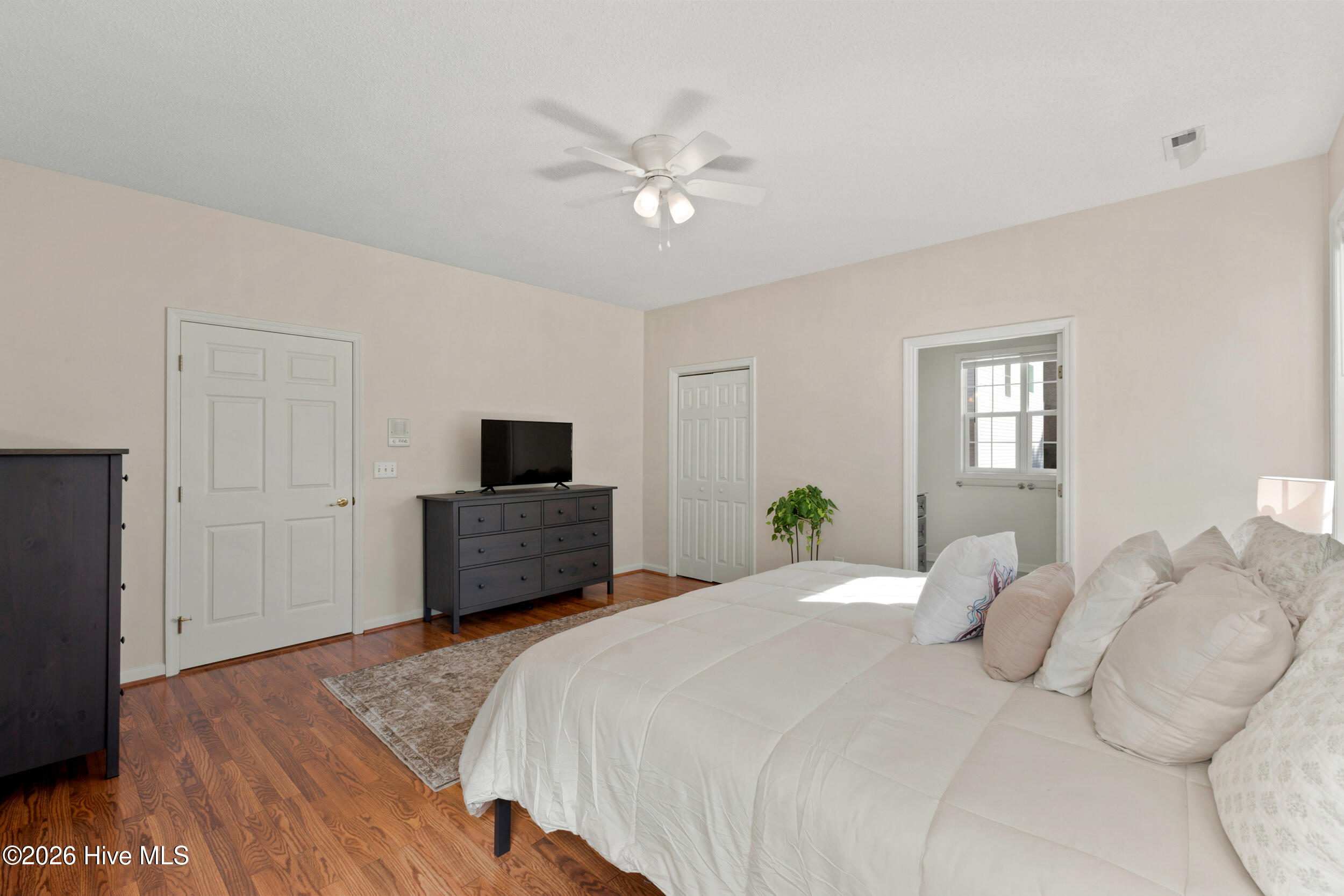 211 The Cape Boulevard Property Photo 19