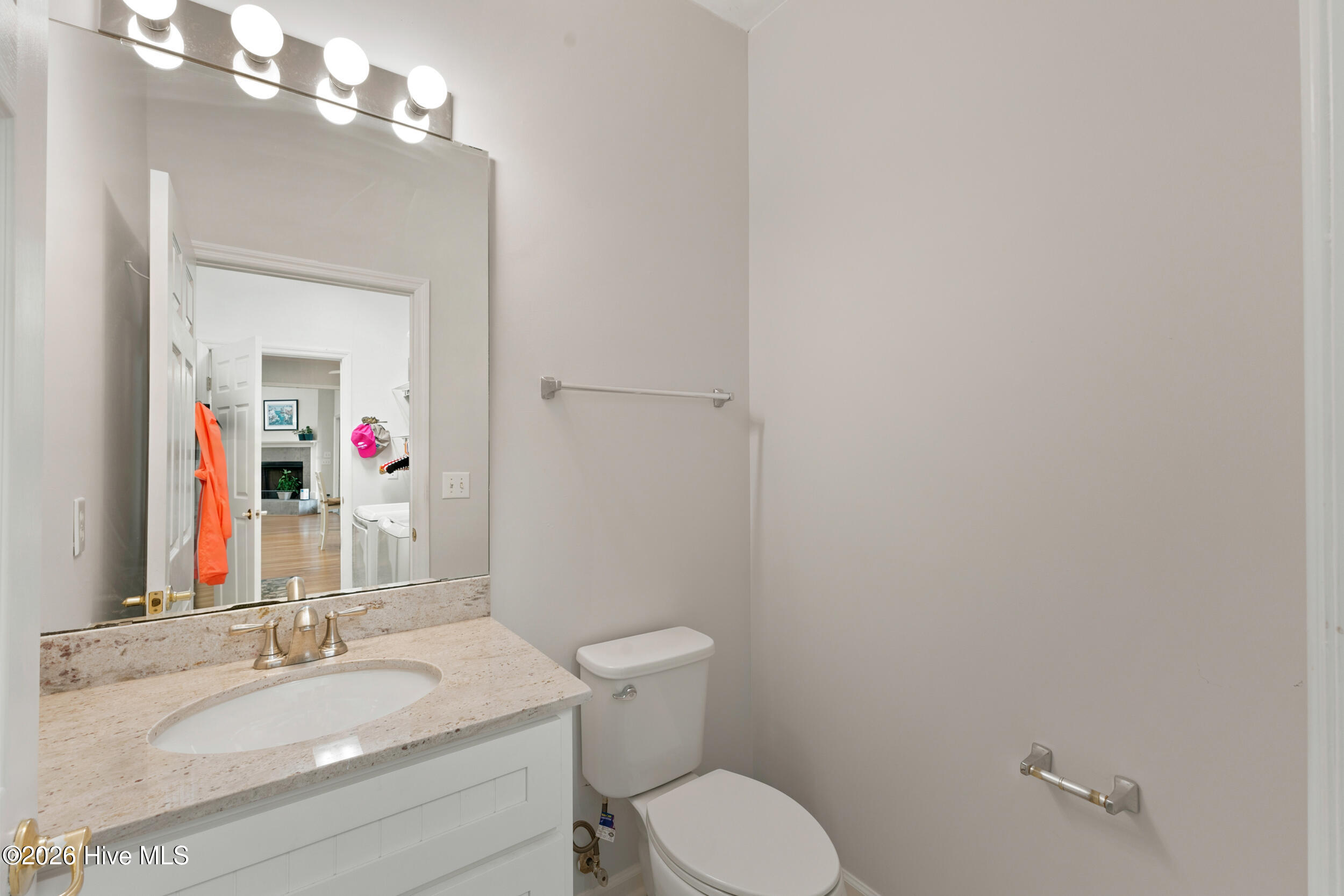 211 The Cape Boulevard Property Photo 24