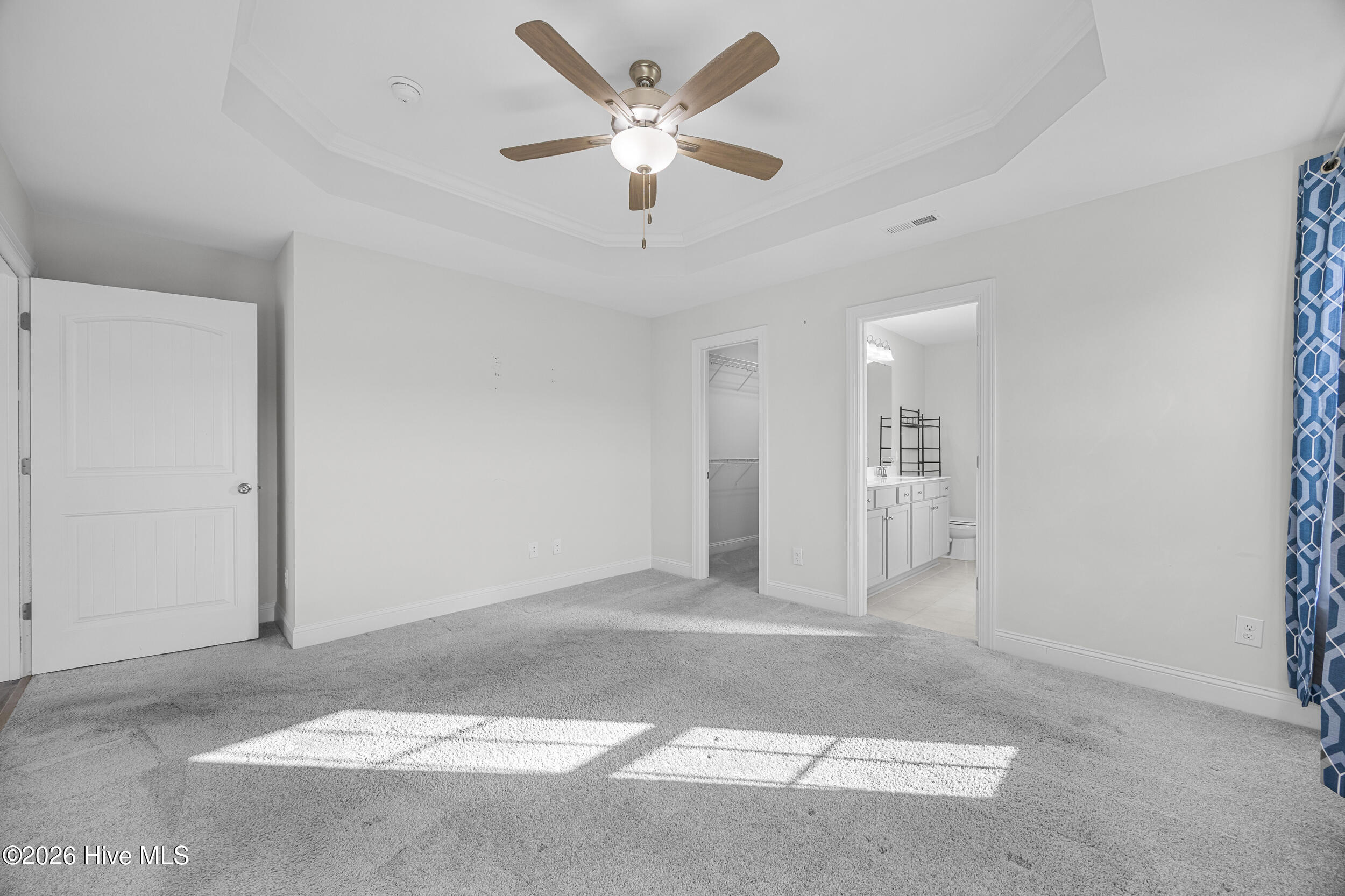 496 Pebble Shore Drive Property Photo 18