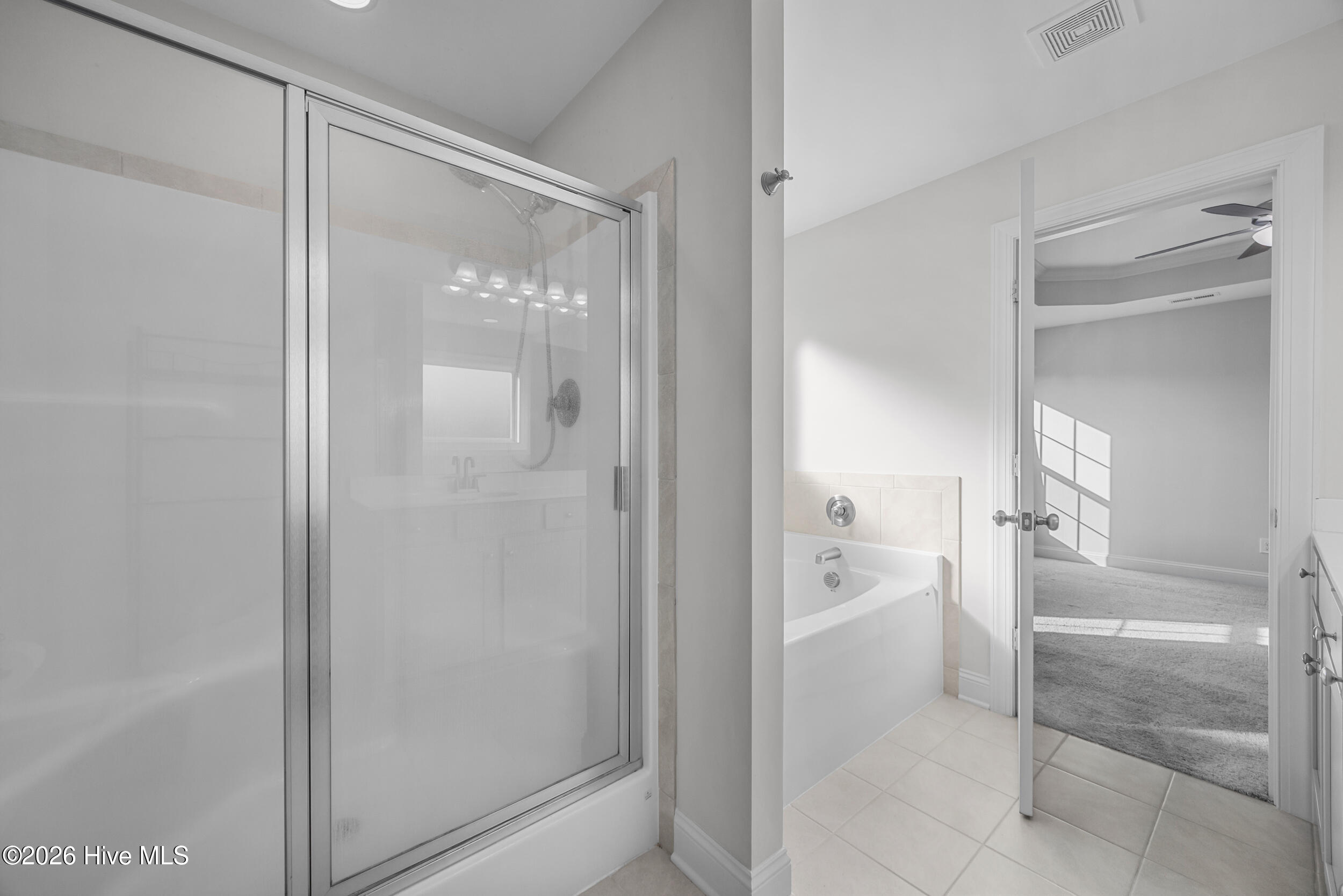 496 Pebble Shore Drive Property Photo 21