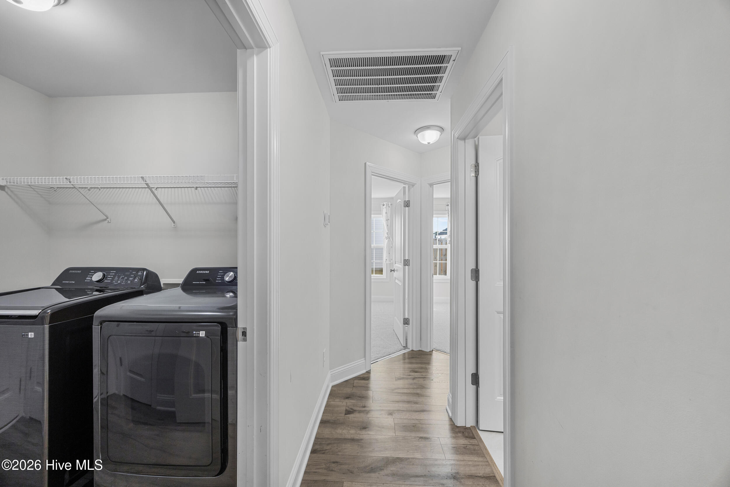 496 Pebble Shore Drive Property Photo 25