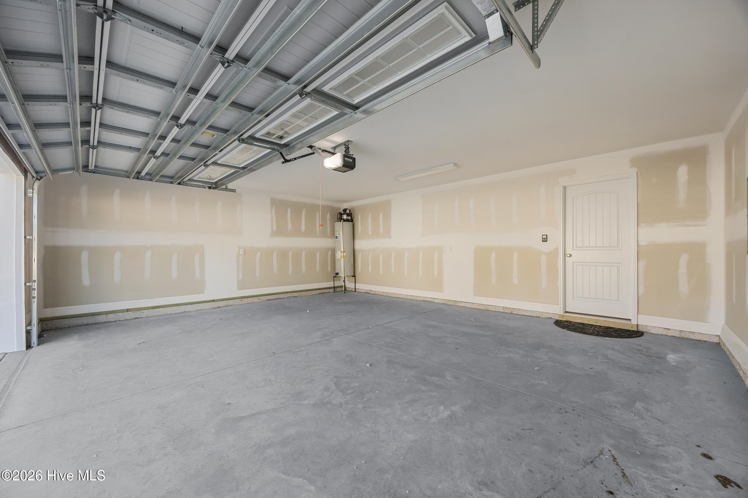 496 Pebble Shore Drive Property Photo 37