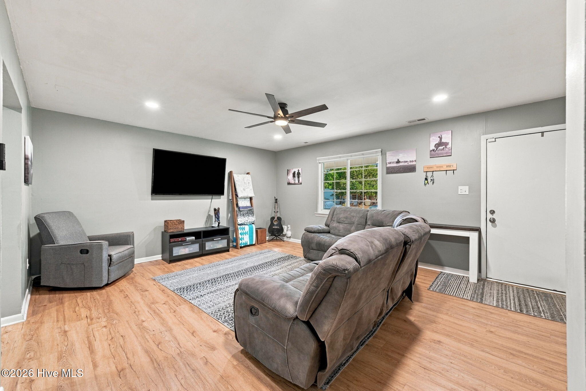 18 Walnut Drive Property Photo 10