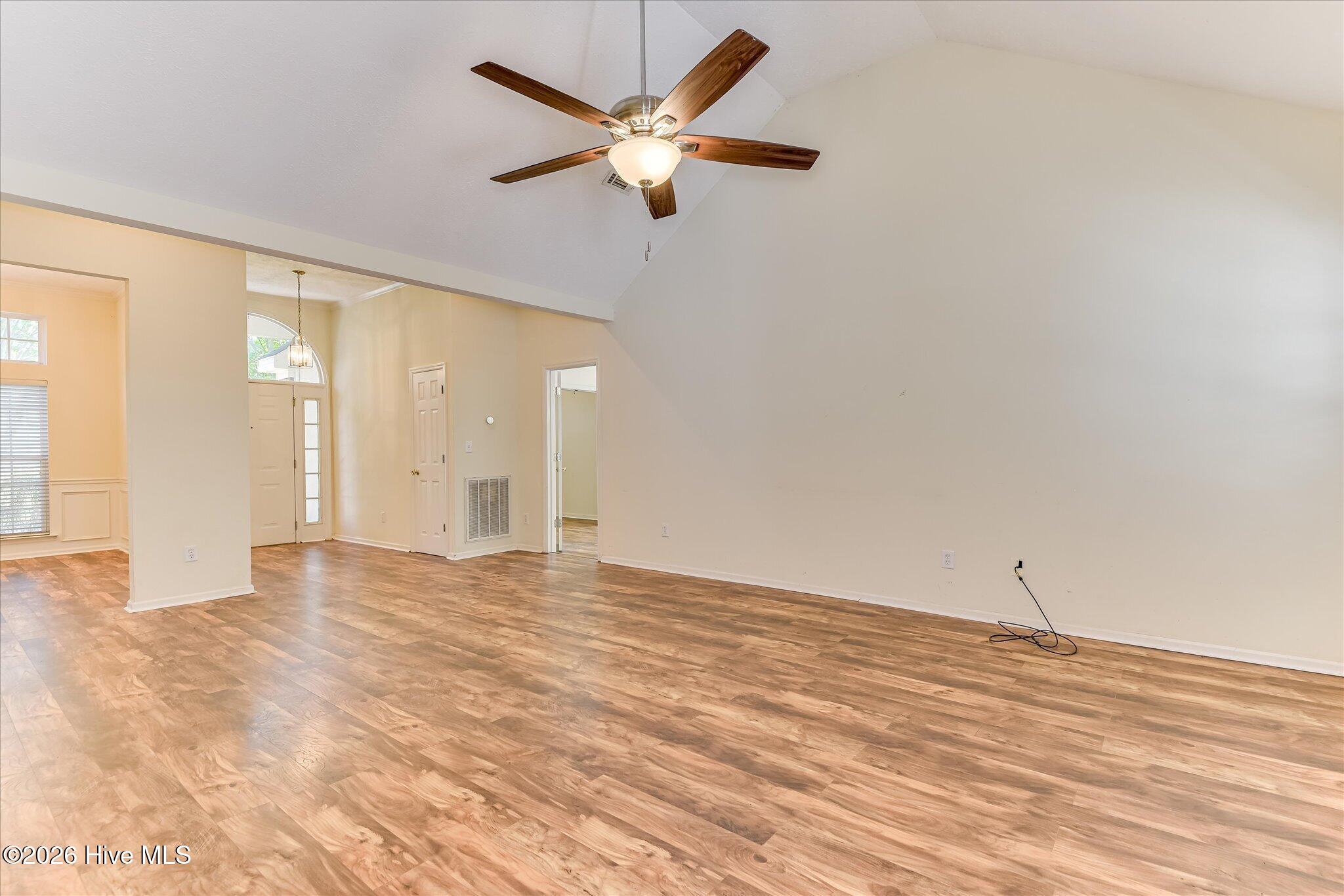 352 Saint Julian Place Property Photo 12