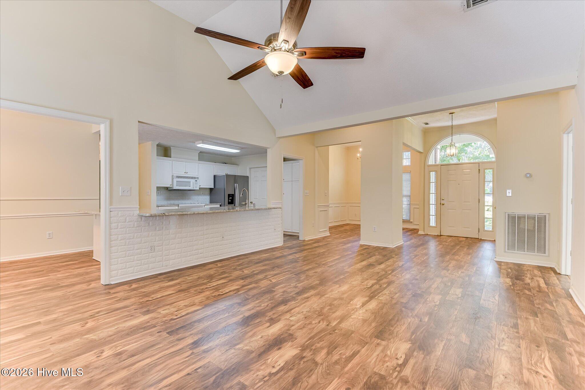 352 Saint Julian Place Property Photo 13