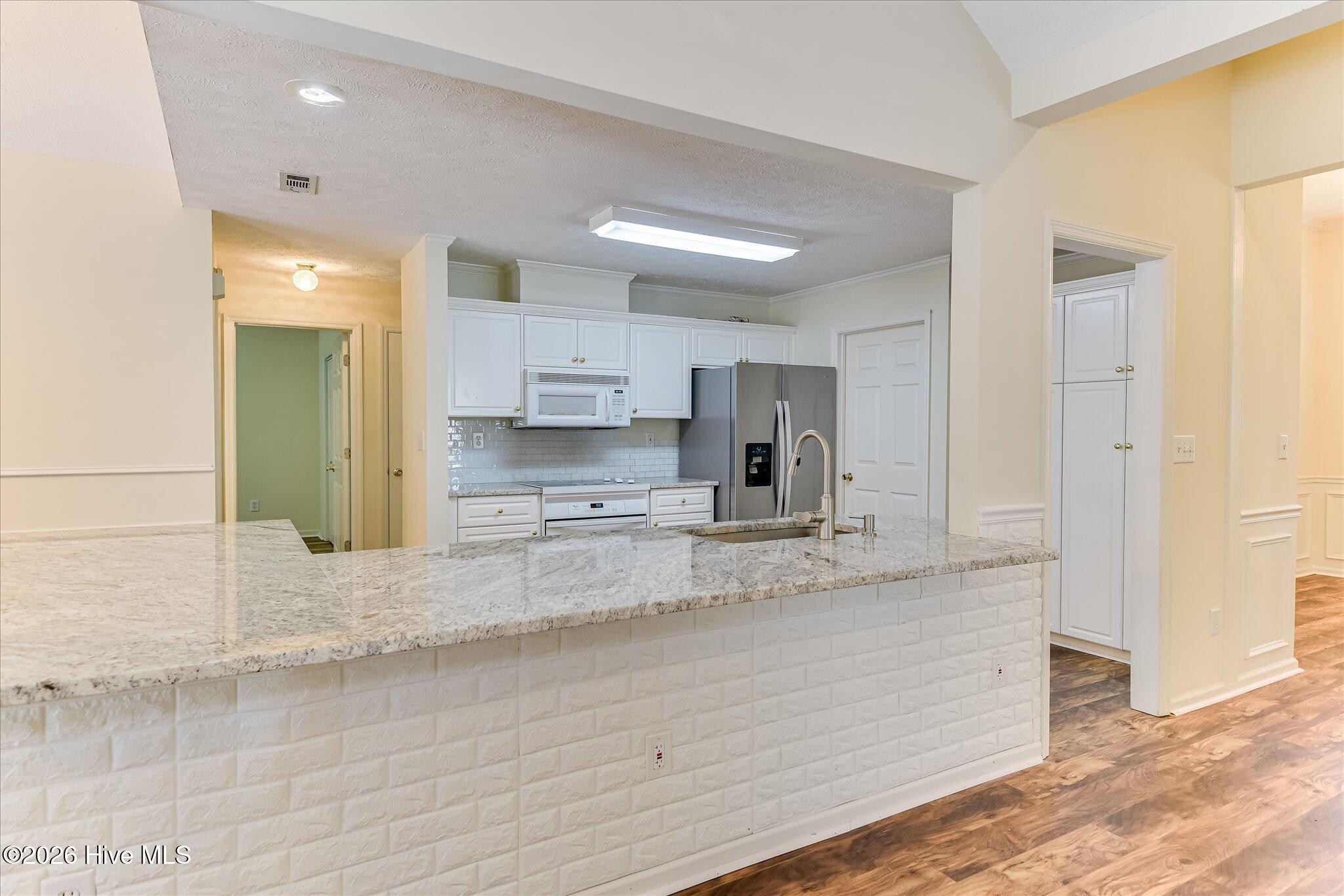 352 Saint Julian Place Property Photo 17