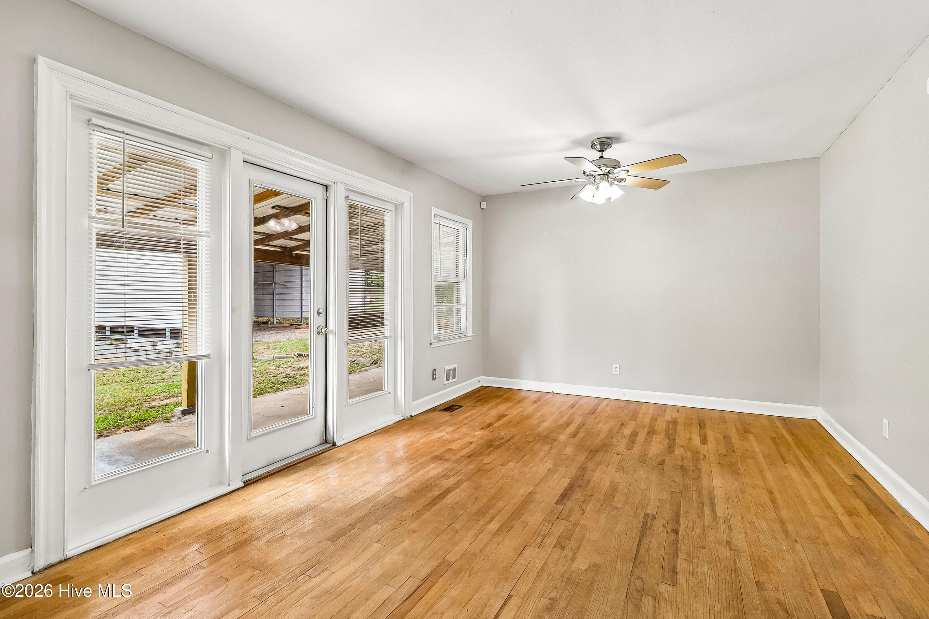 1640 Pendleton Road Property Photo 3