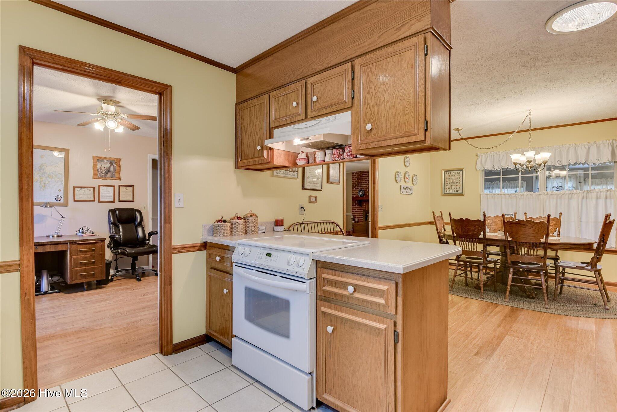 104 Foxhunt Drive Property Photo 16