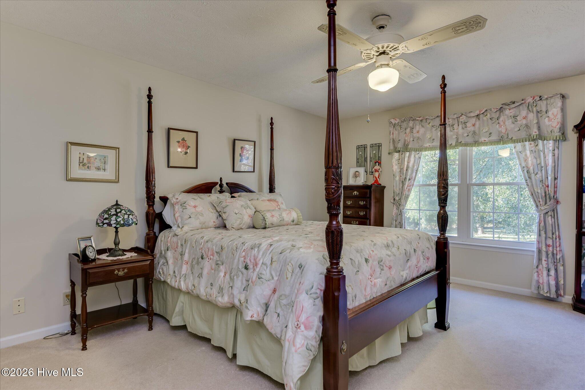 104 Foxhunt Drive Property Photo 24