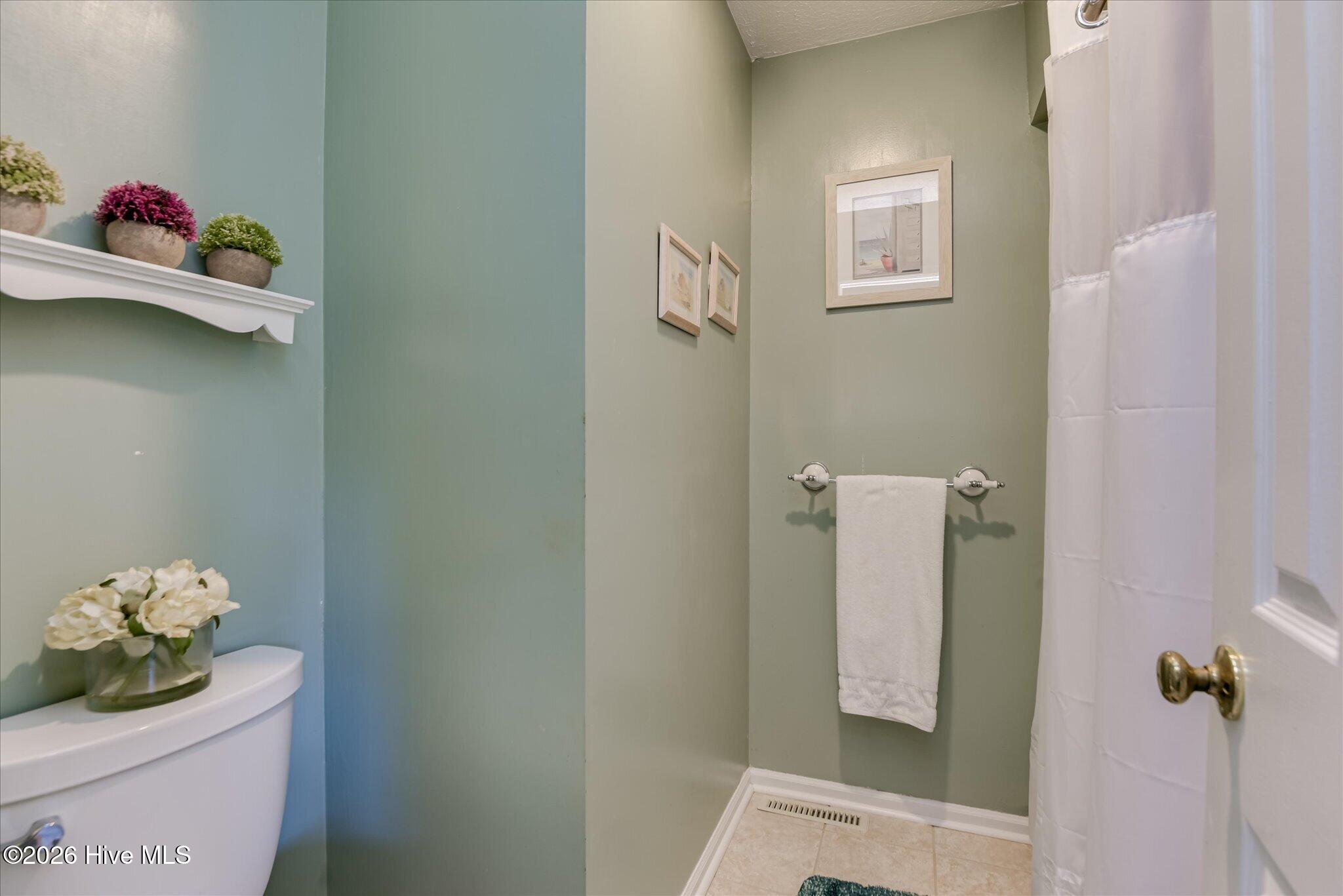 104 Foxhunt Drive Property Photo 28