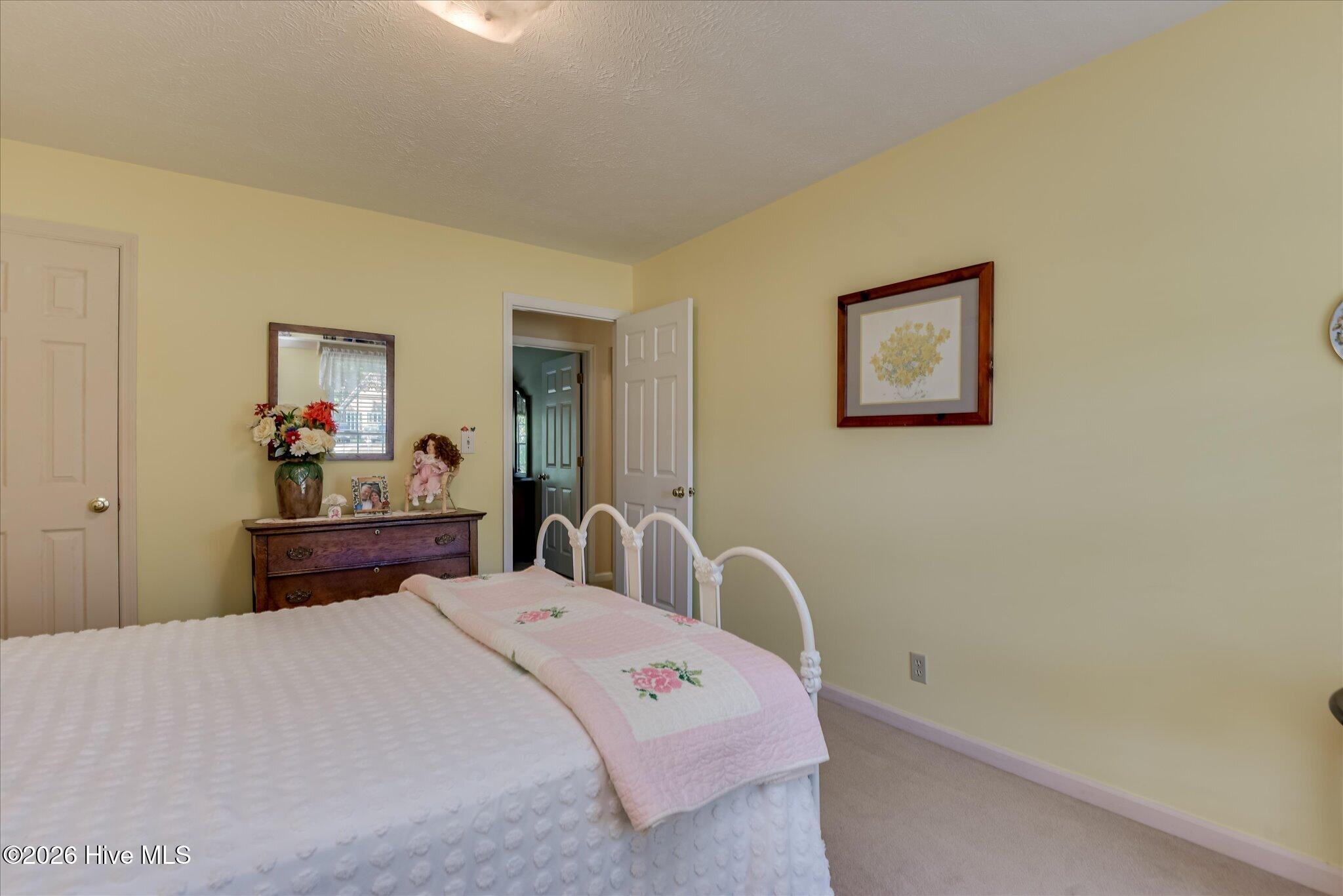 104 Foxhunt Drive Property Photo 30